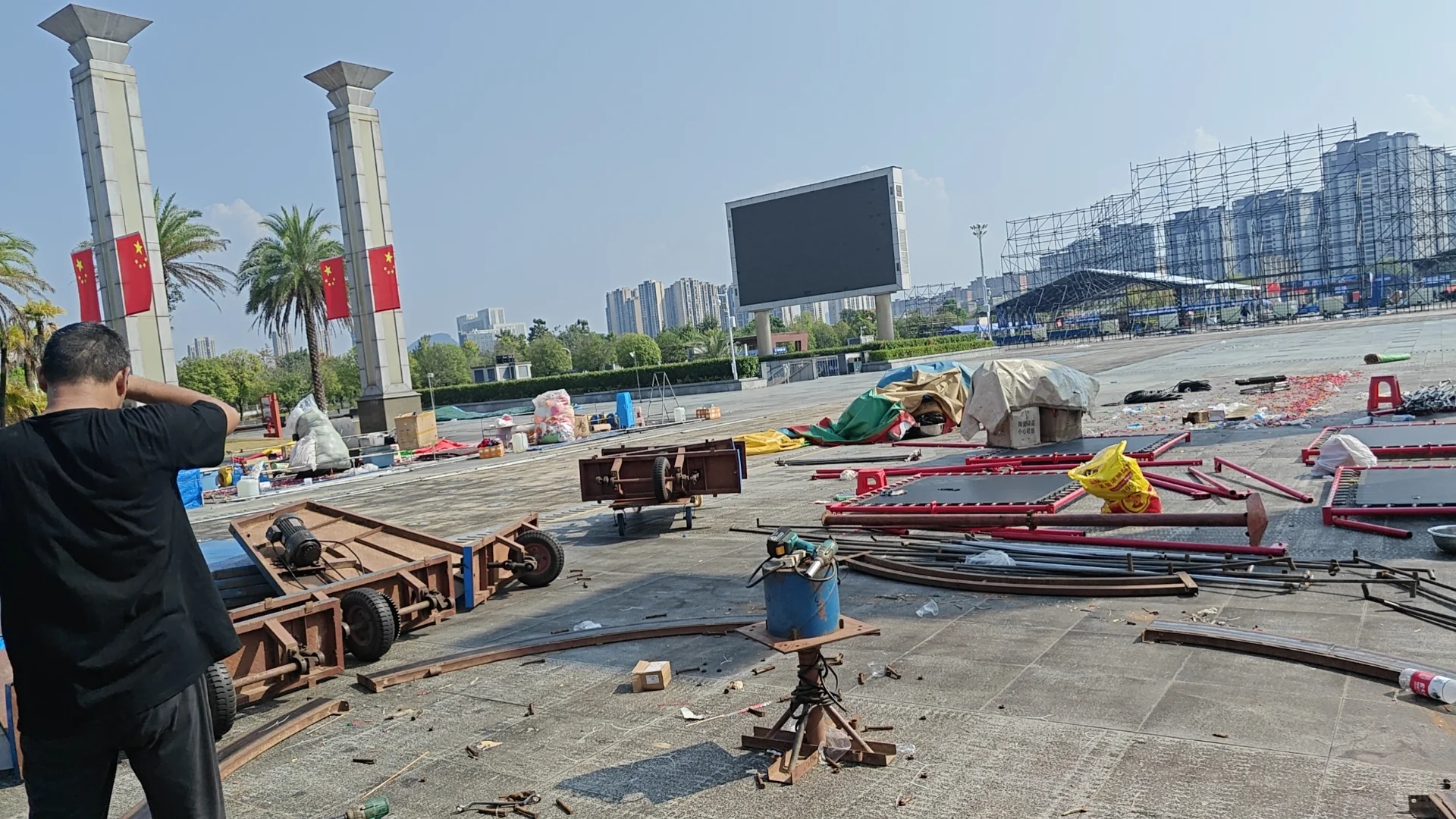 会展中心，谁愿意来干活？20块1个小时