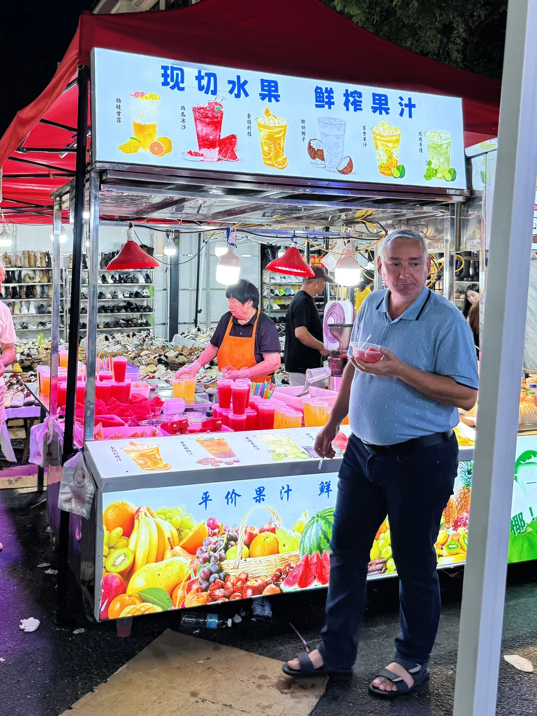 义乌三挺路夜市｜全球人的“深夜快乐老家”?