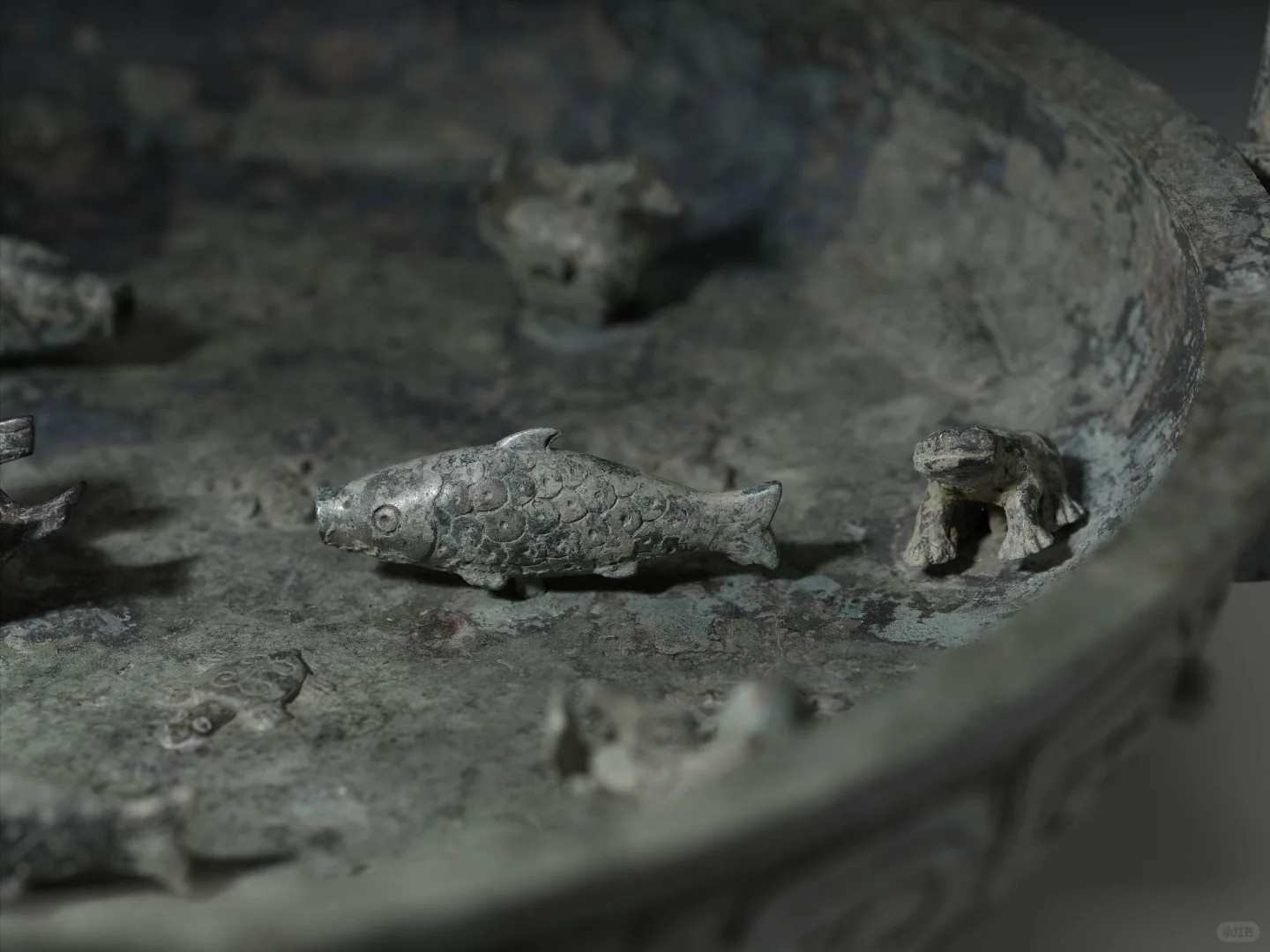 烈日炎炎，不想出门，试试云端看文物吧～