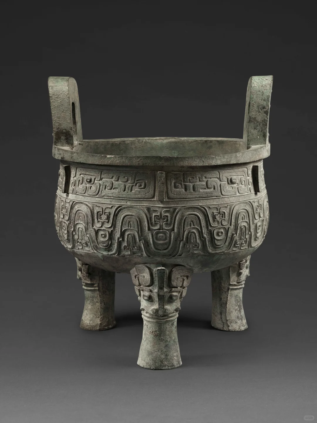 烈日炎炎，不想出门，试试云端看文物吧～