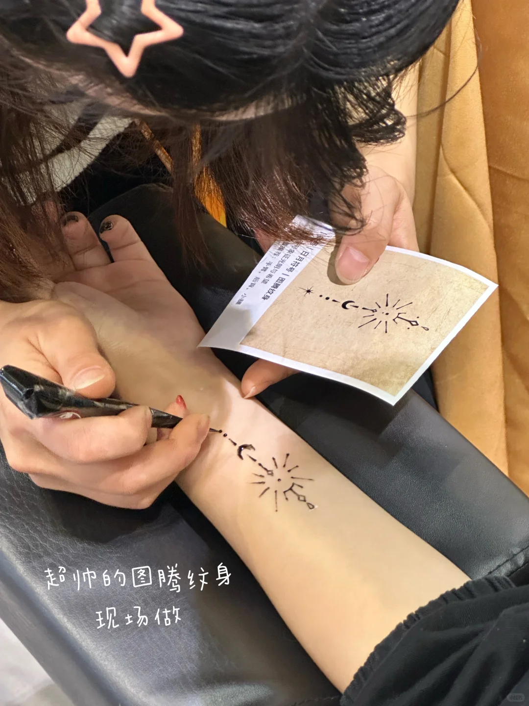 上外大二|大学生在进博会上干什么?