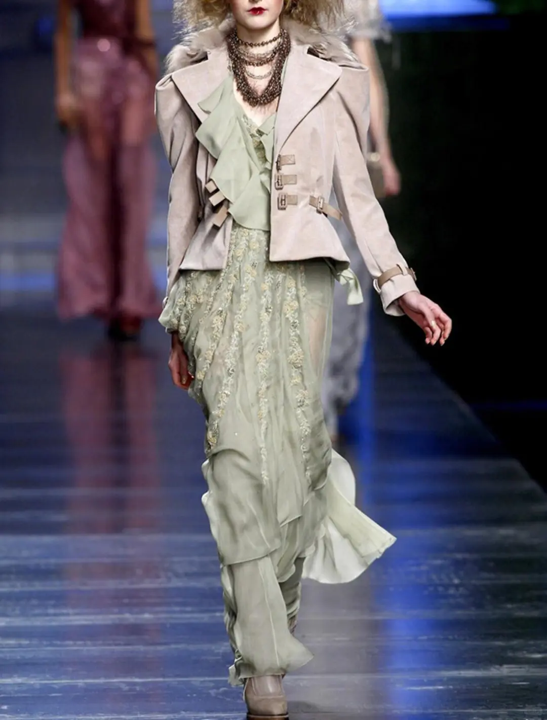 秀场审美｜Dior 2010 女骑士