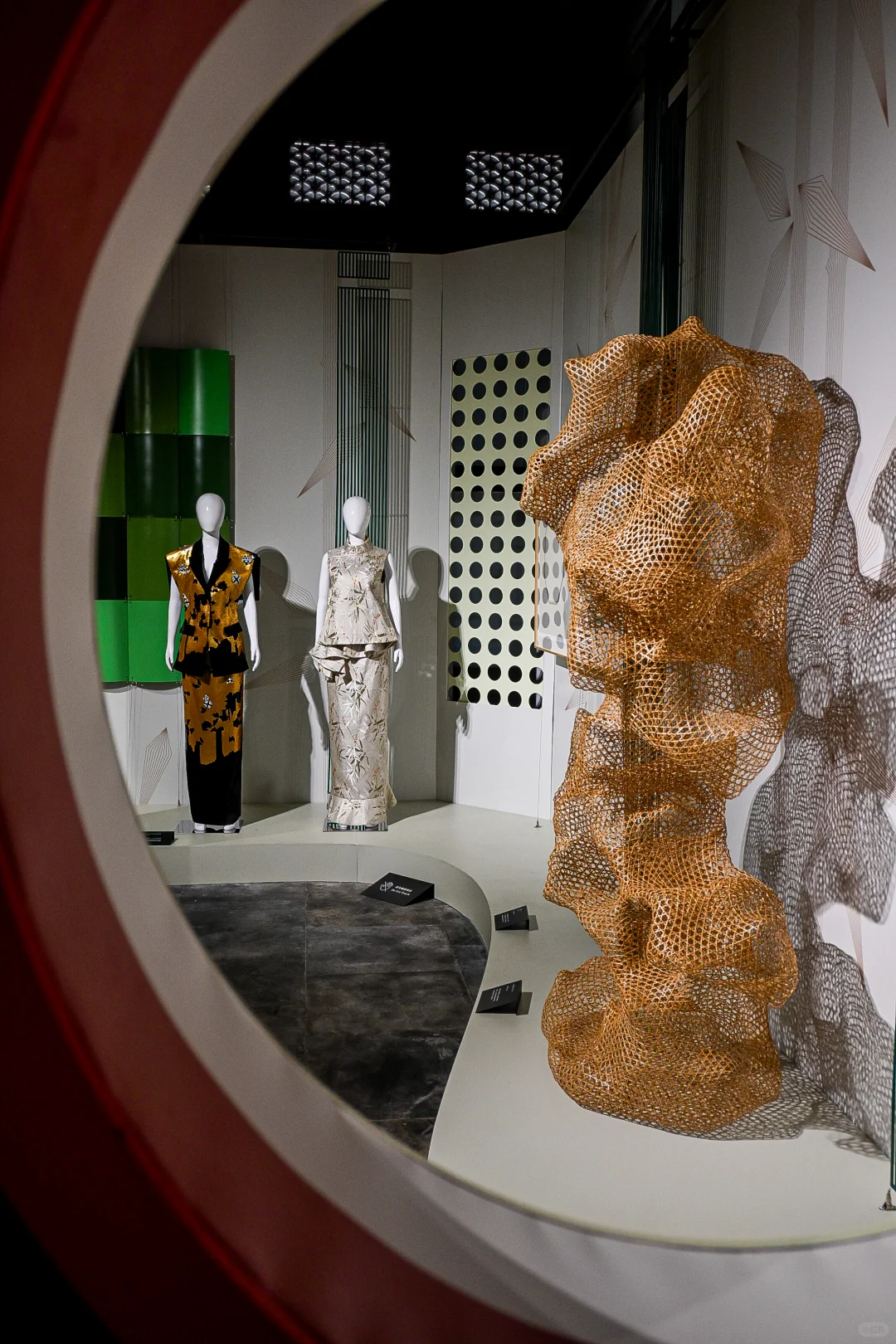 恭王府博物馆国内首个当代时尚艺术大展