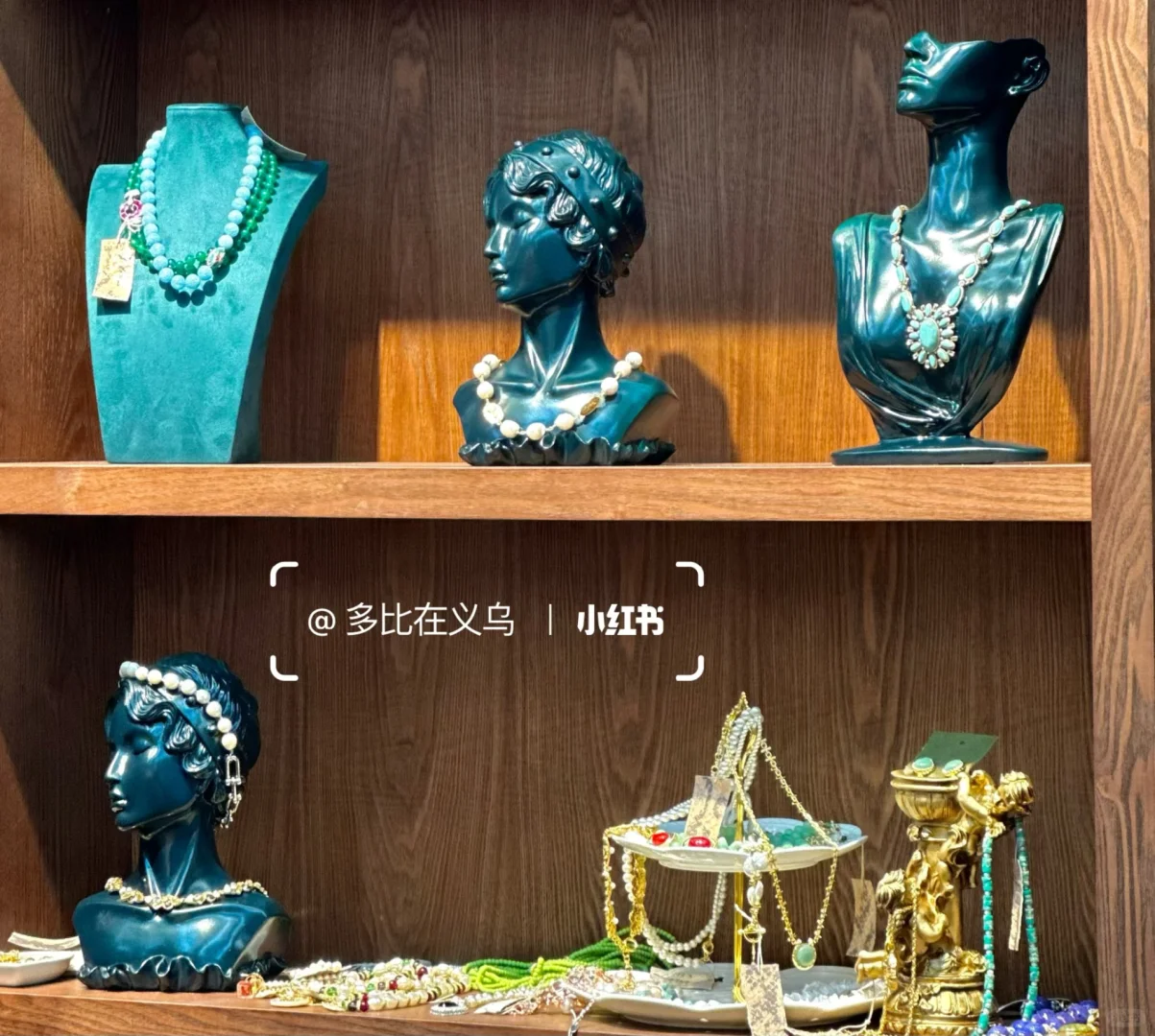 义乌｜中古市场里的神秘眼睛?️