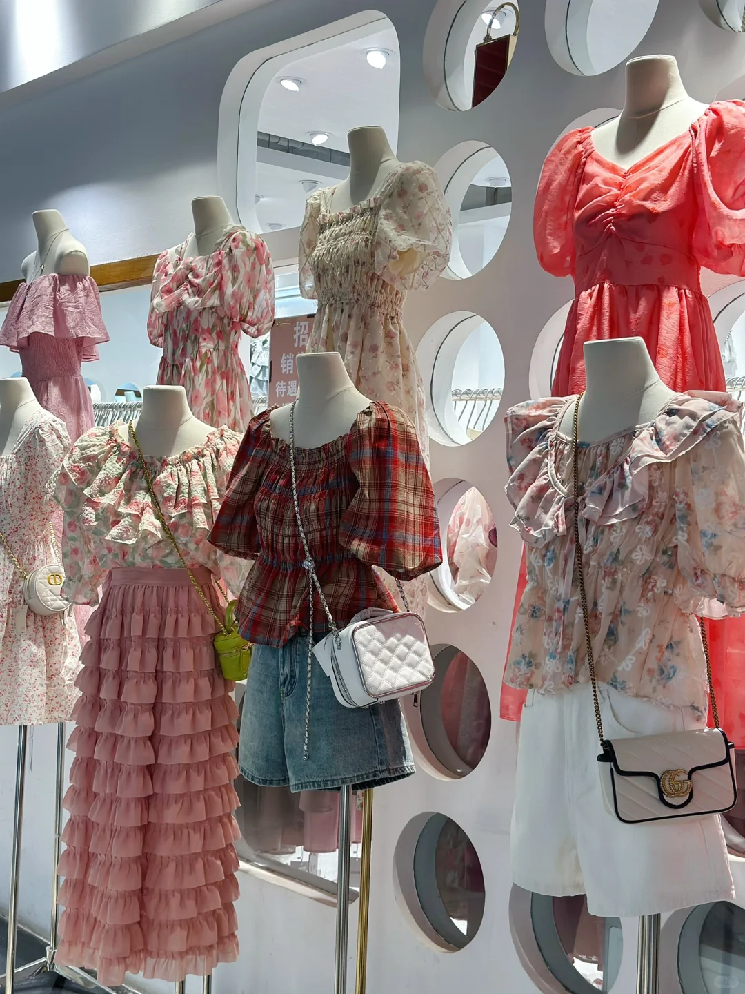 螺蛳湾国际采购节!空手出来算我输!