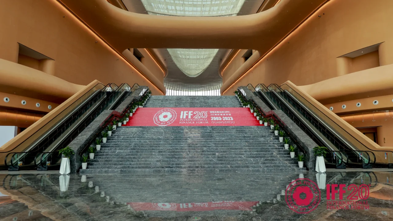 如何用一场国际论坛链接50国政商领袖?