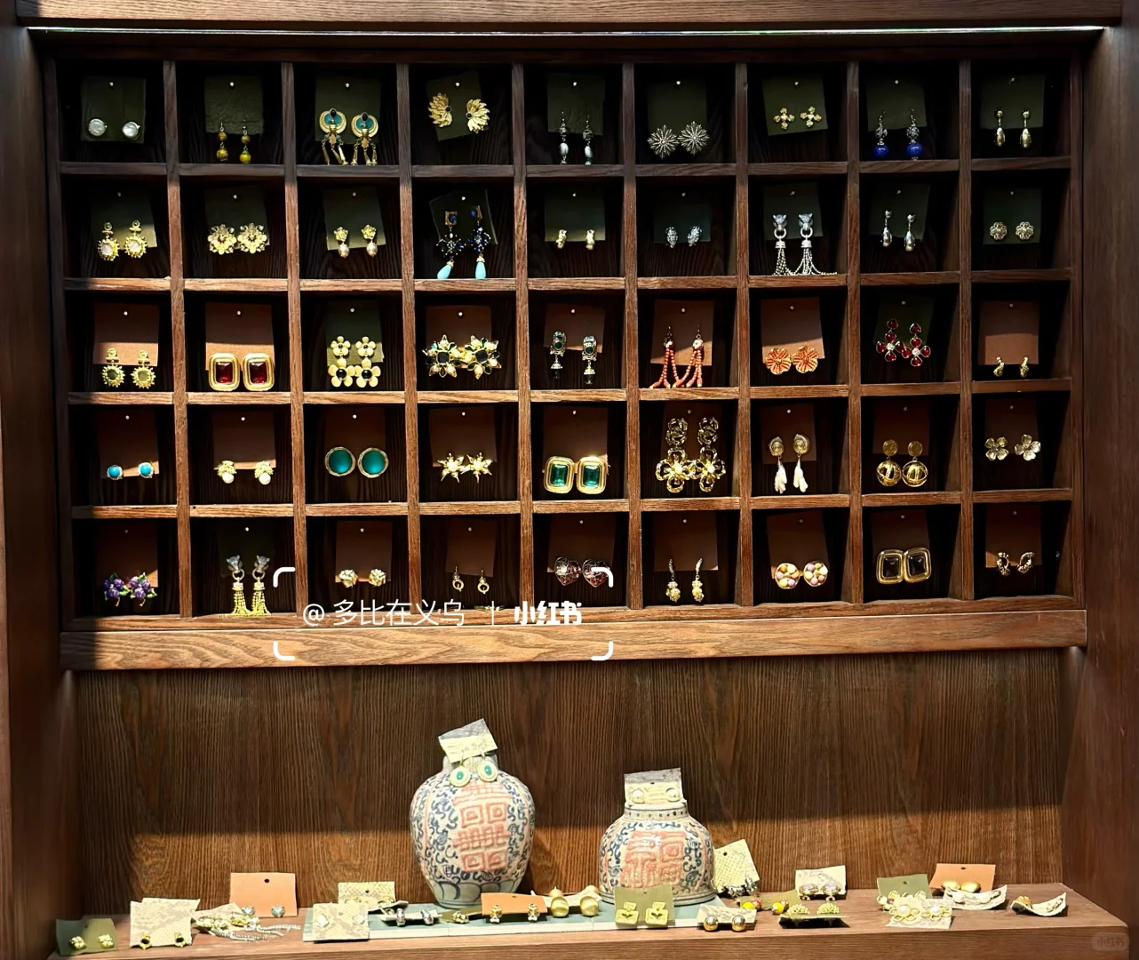 义乌｜中古市场里的神秘眼睛?️