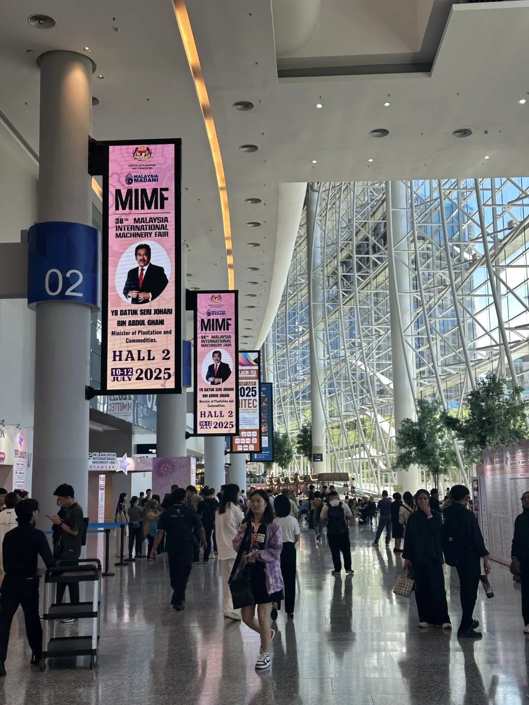 两个月跑了两国展会,我突然有点清醒了…