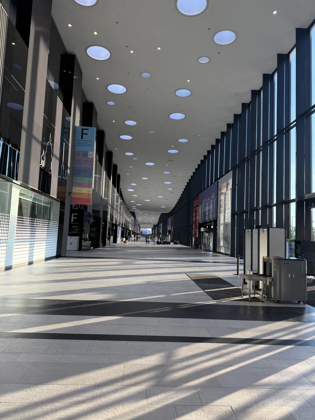 俄罗斯电子展，布展的一天