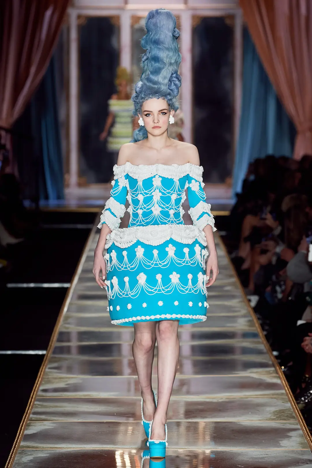 Moschino｜洛可可蛋糕