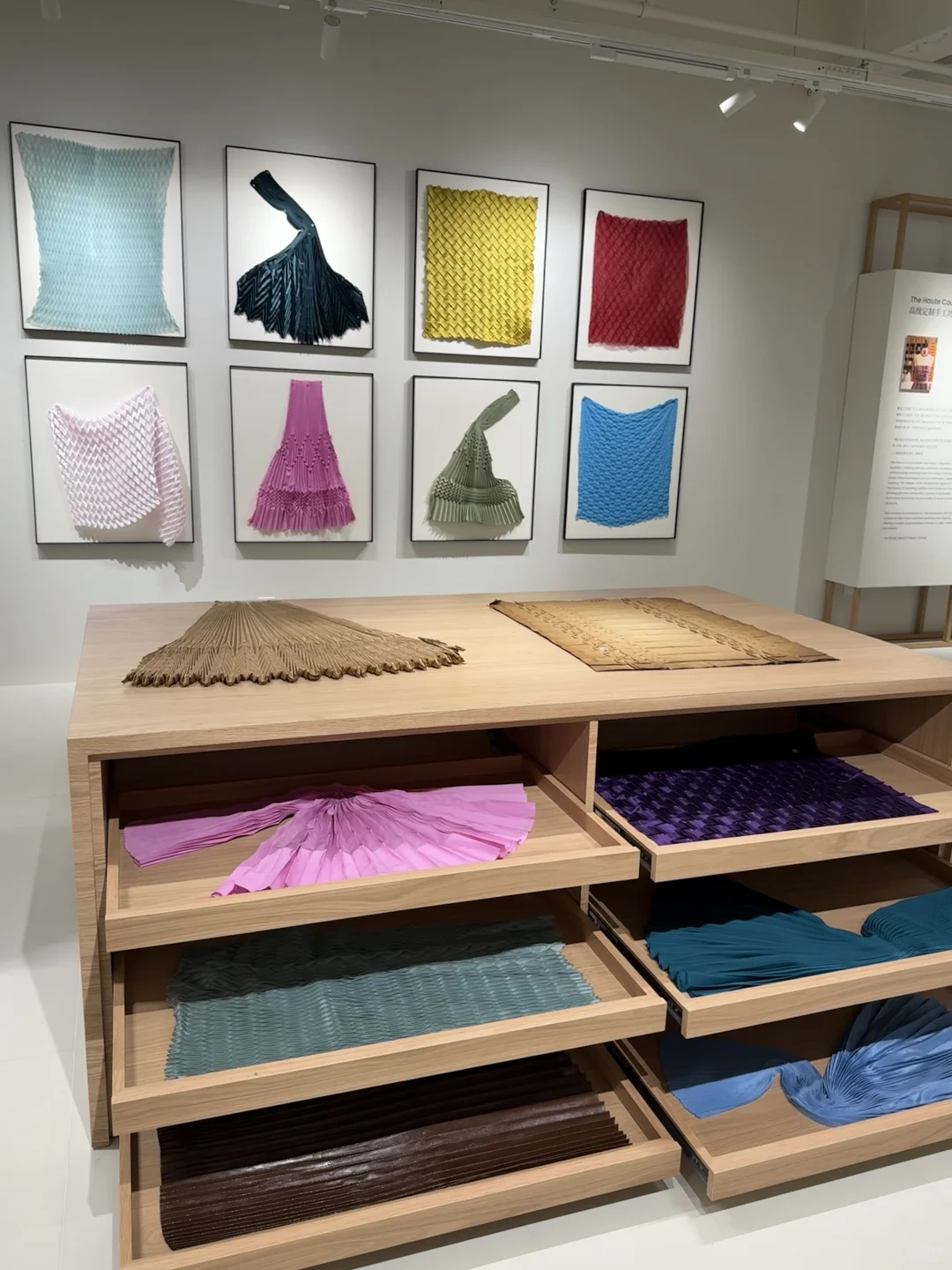 服装人凭着DNA就能找到的展