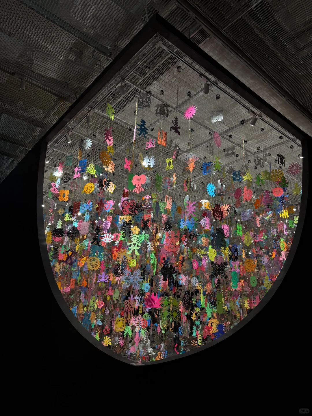 我很少用“震撼”形容一场展览！！梦幻剪纸美哭