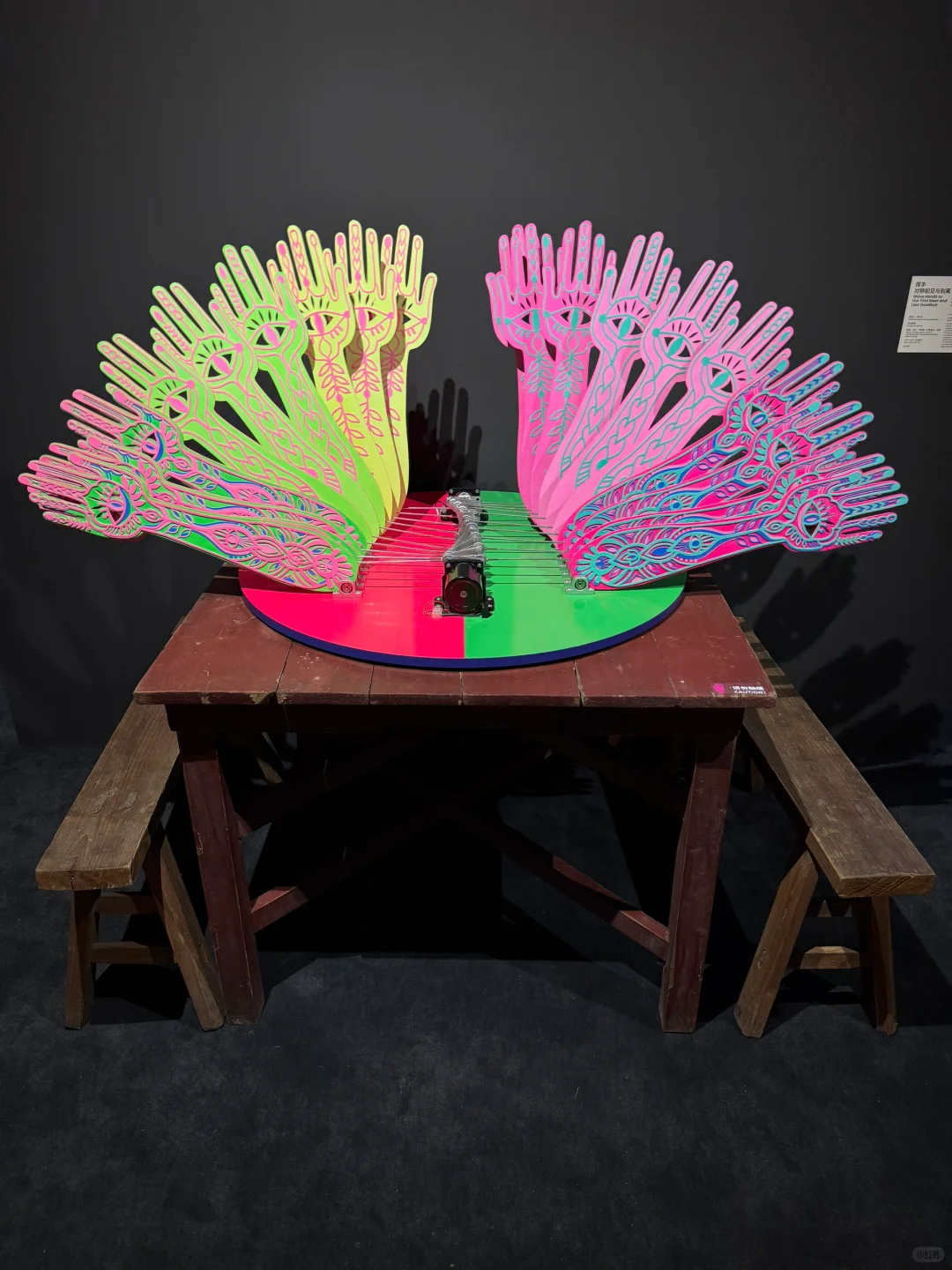 我很少用“震撼”形容一场展览！！梦幻剪纸美哭