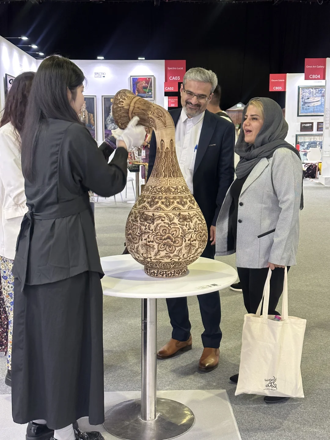 我们的艺术家在迪拜很受欢迎