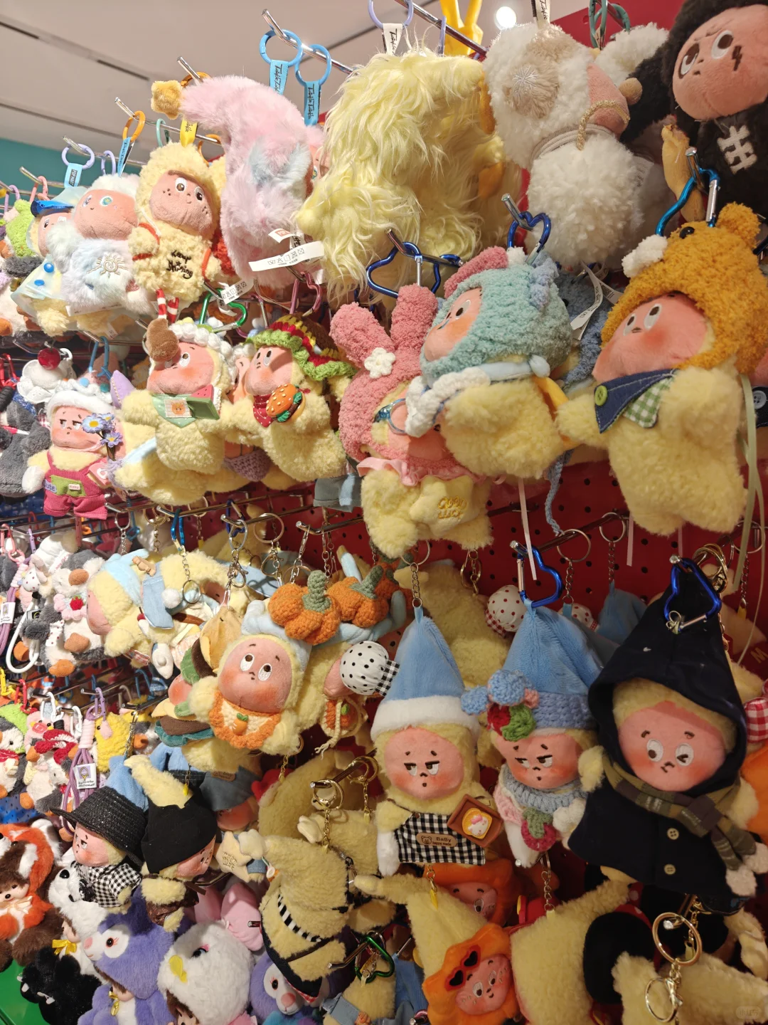 义乌商贸城潮玩区价签里的秘密