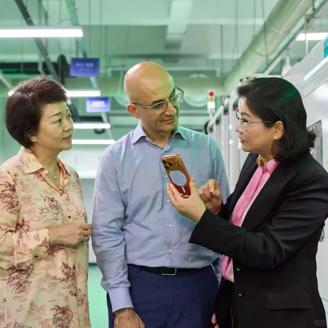 ?跟着Apple COO逛苹果中国供应链工厂!