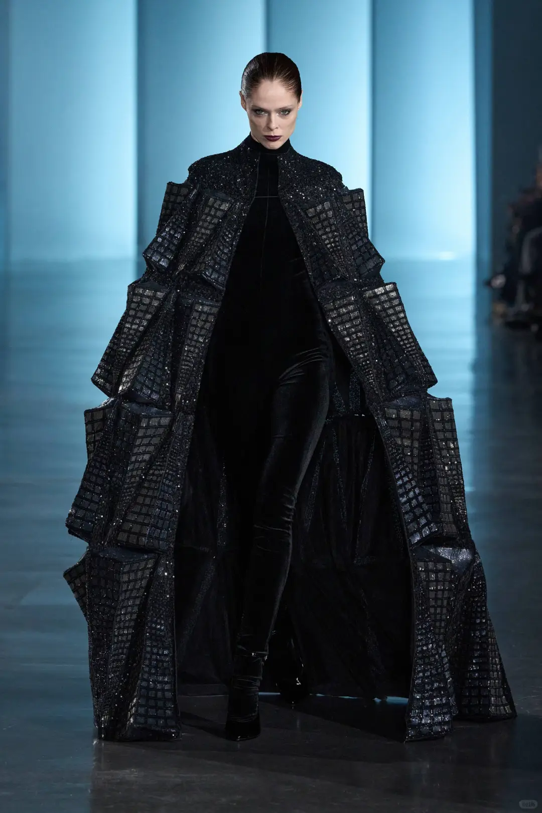 Rahul Mishra✨宇宙视角下的高级定制浪漫