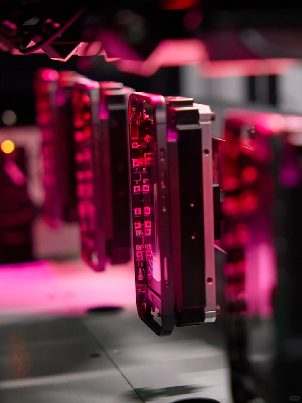 ?跟着Apple COO逛苹果中国供应链工厂!