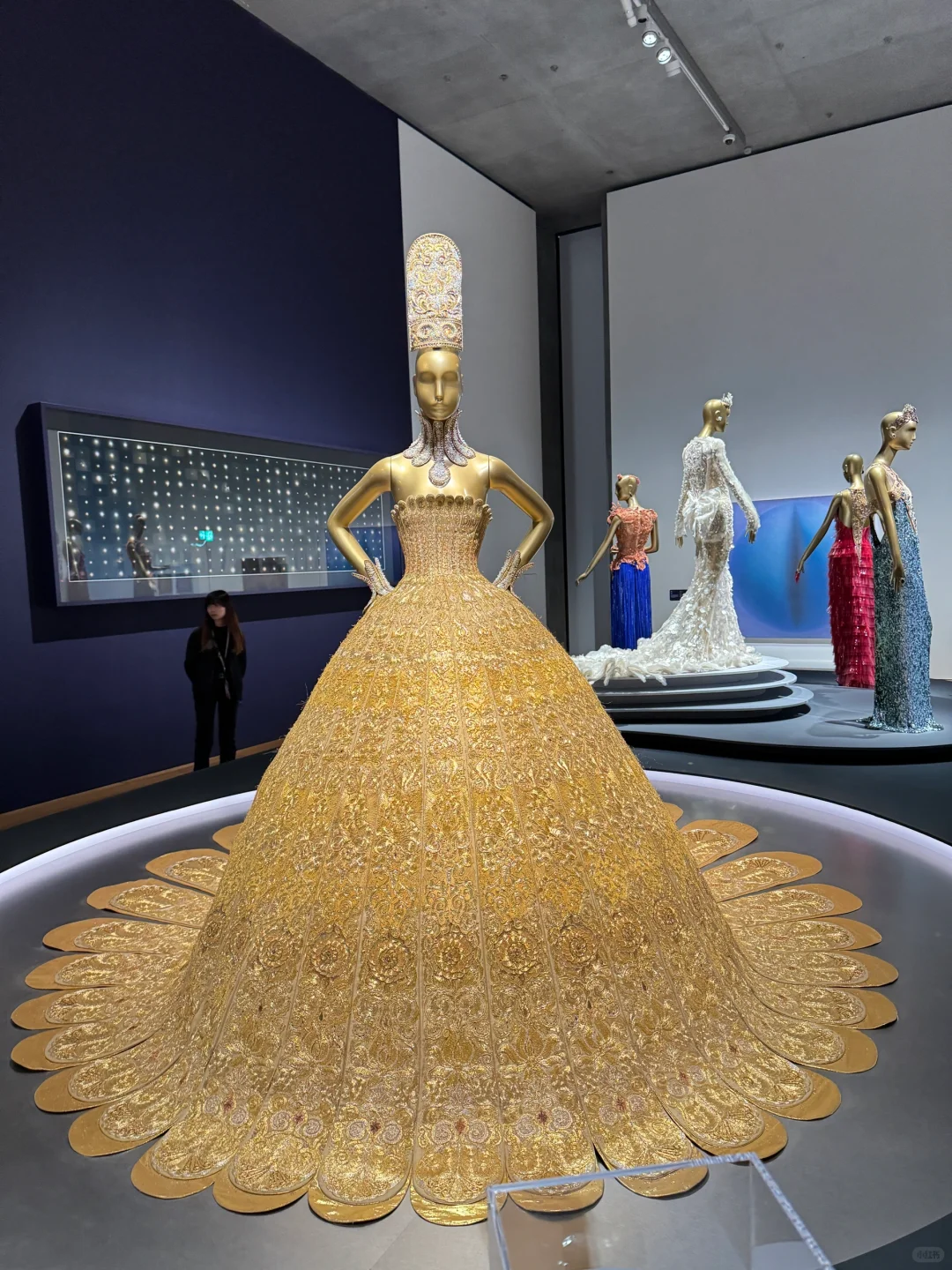 郭培时装展:一场穿越时空的华服盛宴