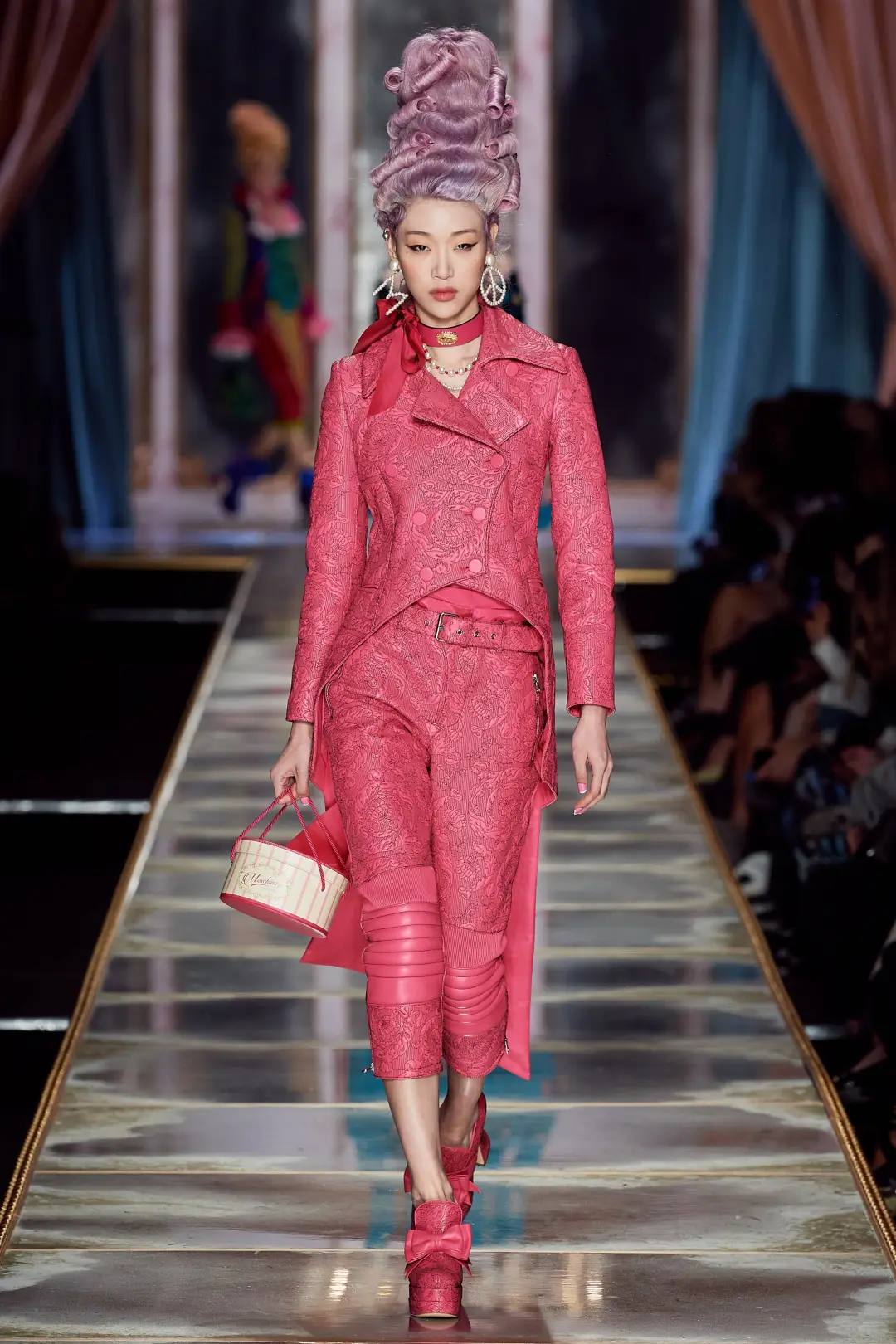 Moschino｜洛可可蛋糕