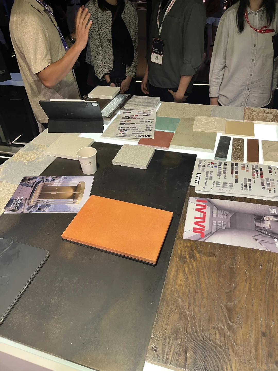 来新加坡参展了！