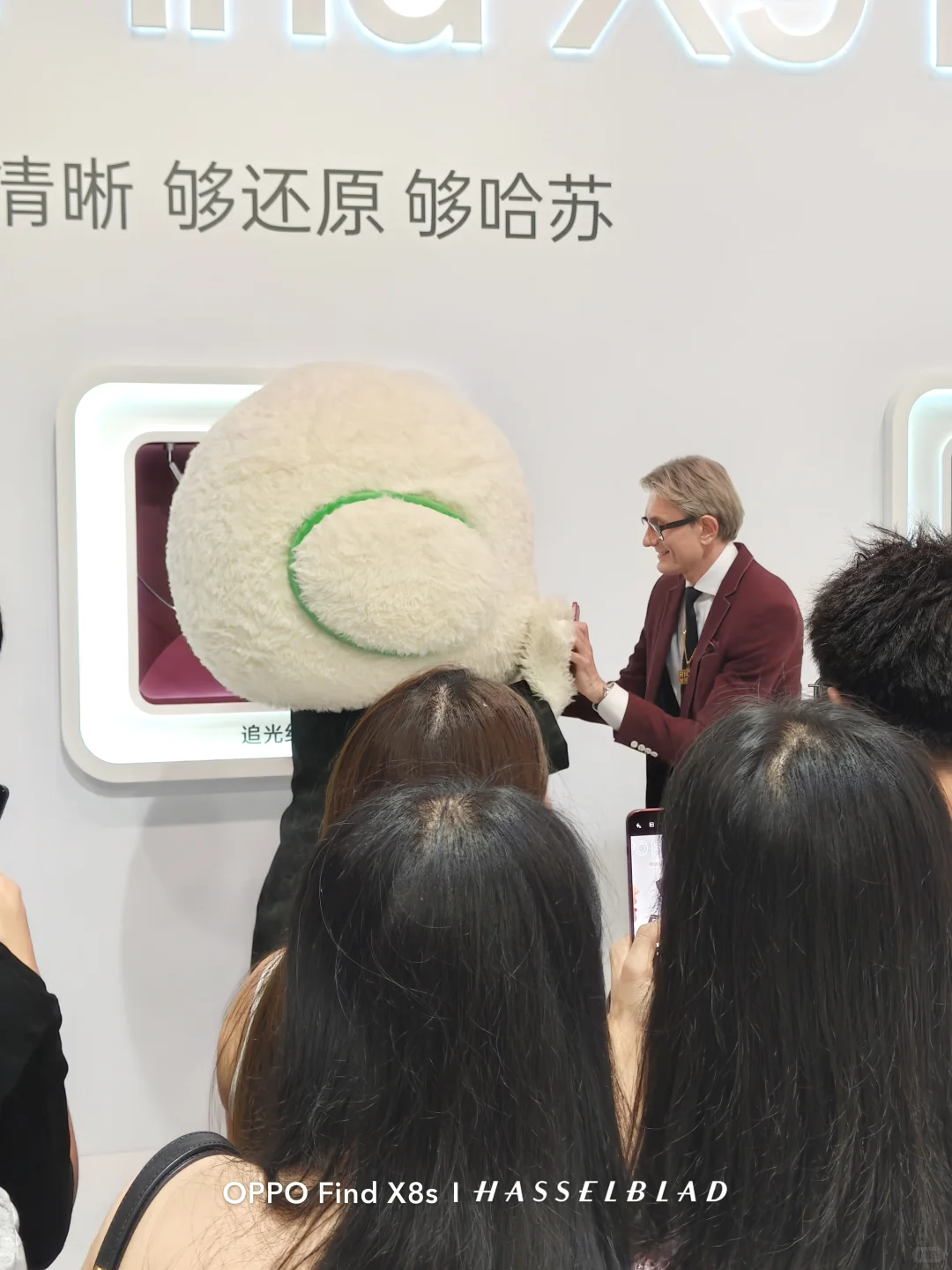 我竟然在OPPO发布会拍到了法拉利先生