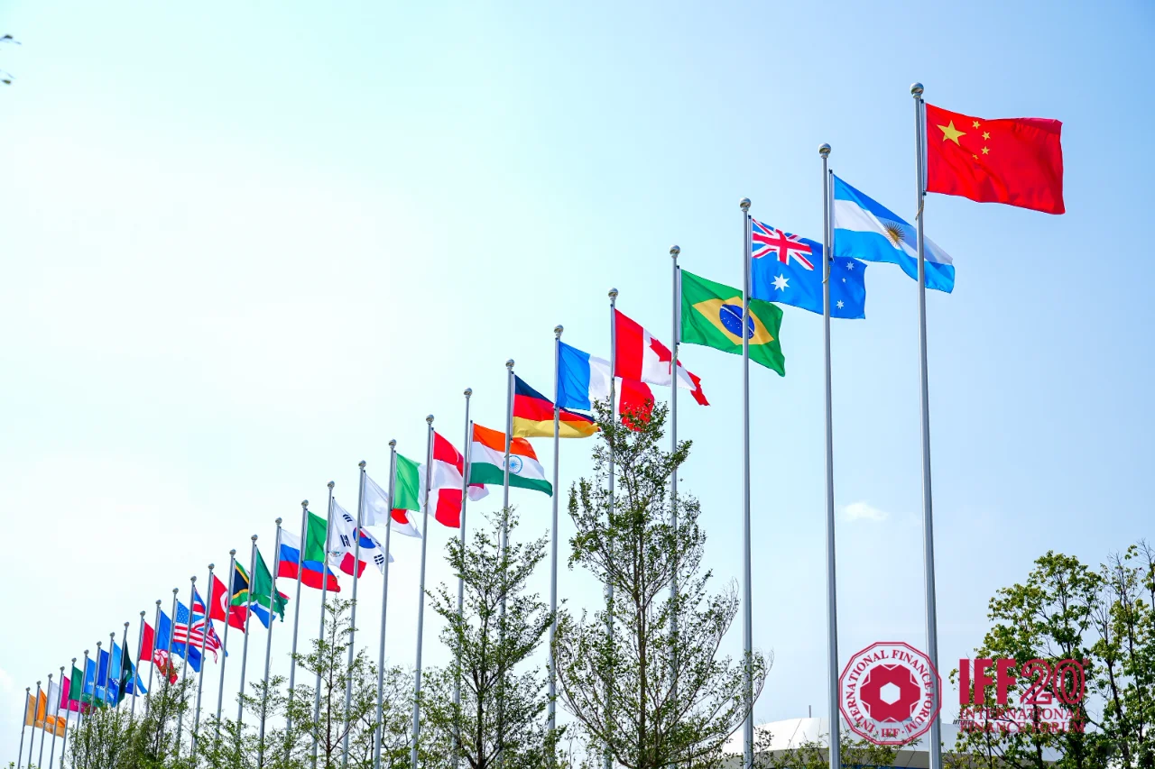 如何用一场国际论坛链接50国政商领袖?