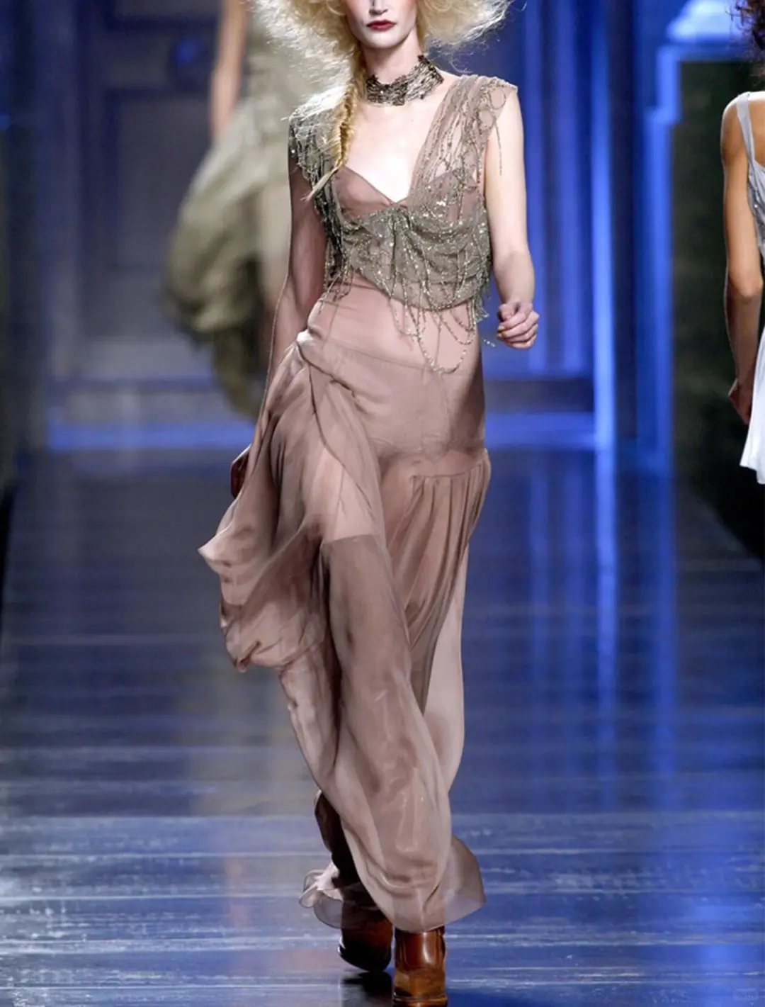 秀场审美｜Dior 2010 女骑士