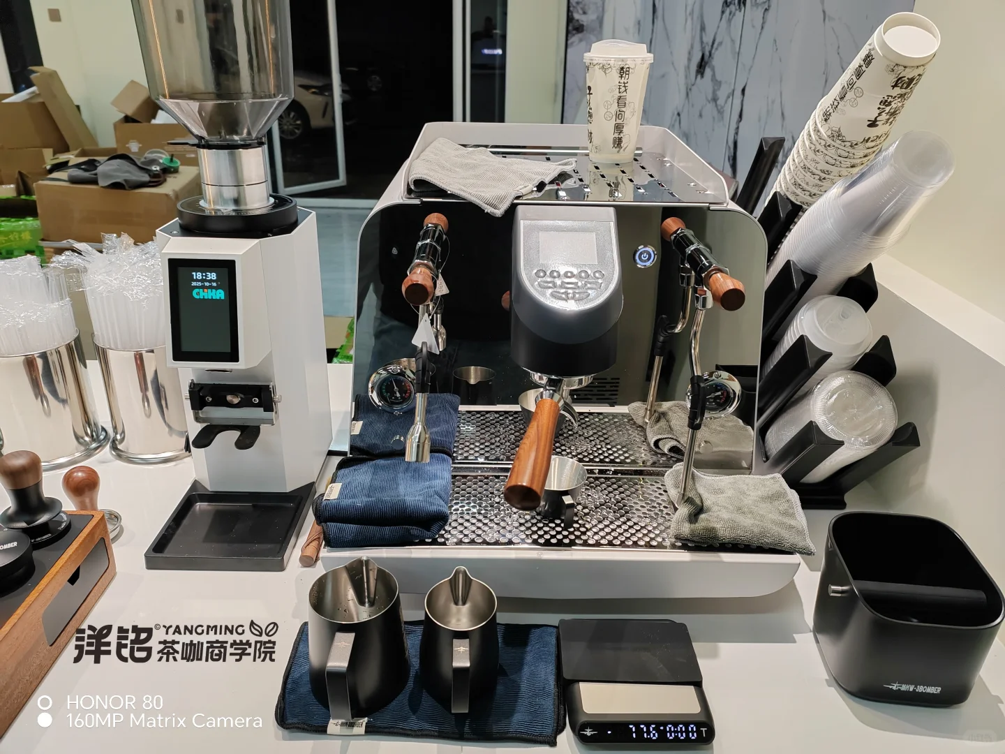 整套水吧设备，咖啡机设备安装完成