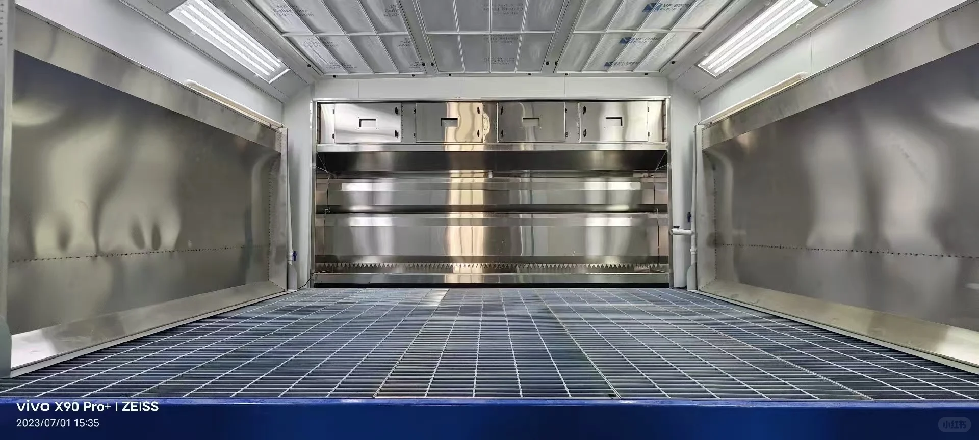 在山东有一家专业做喷漆房的厂家