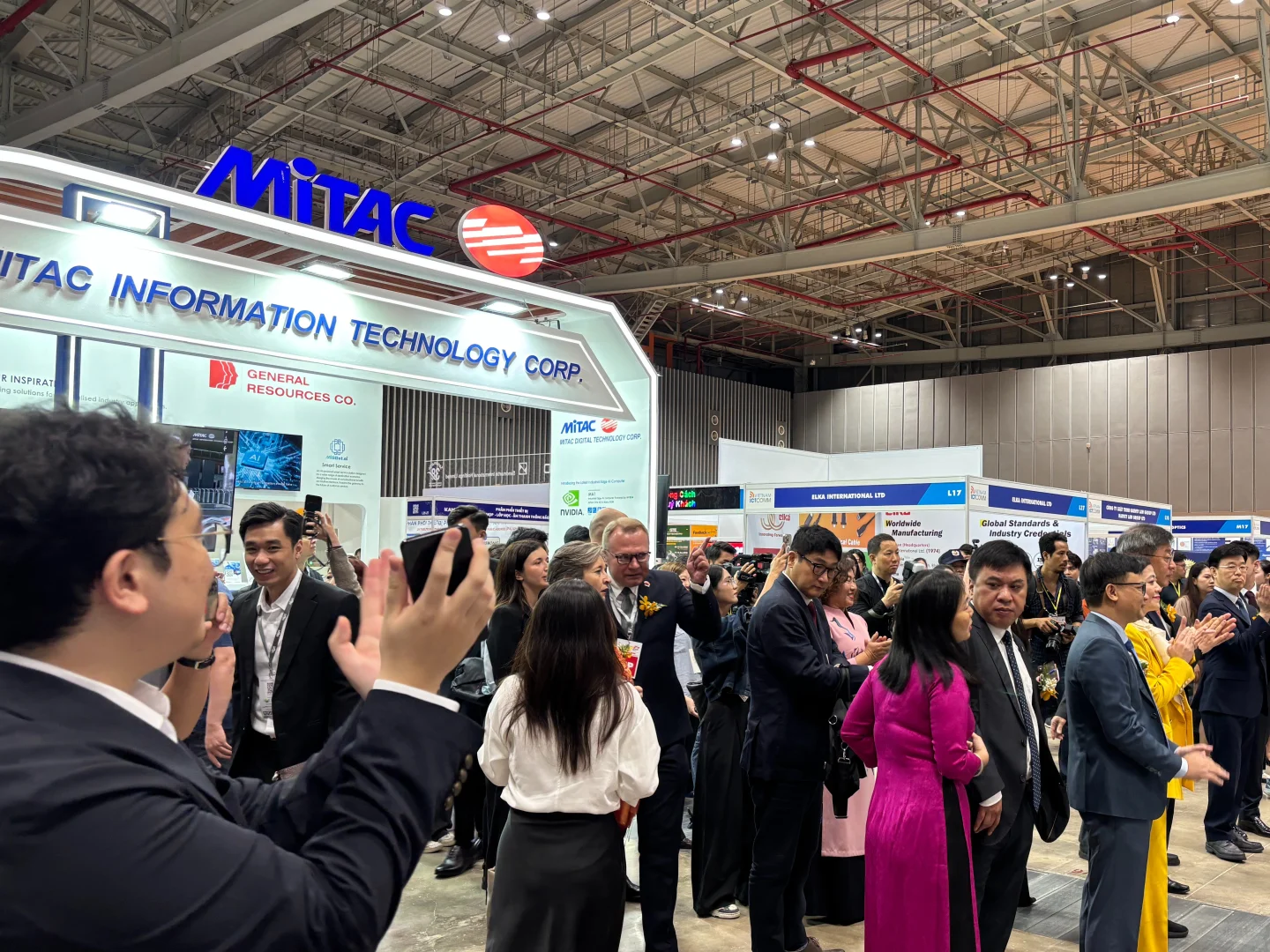 ICT COMM2025开展第一天现场掠影