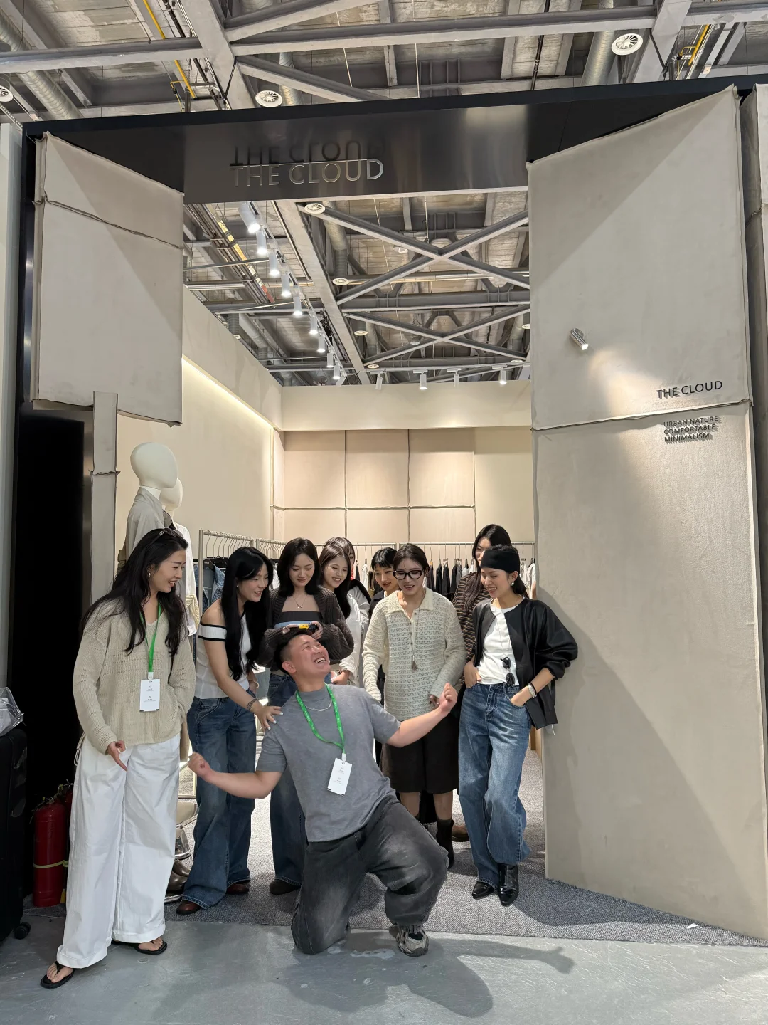 服装老板娘｜在杭州办一场展