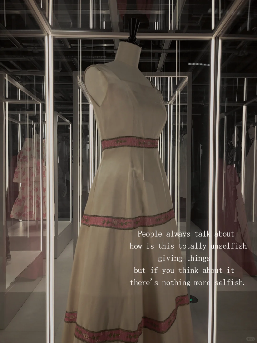 北京看展¦和格蕾丝凯利相遇巴黎世家古董展