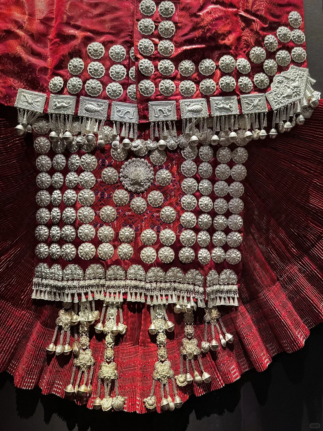 上海新展?西南少数民族服饰真的好美…