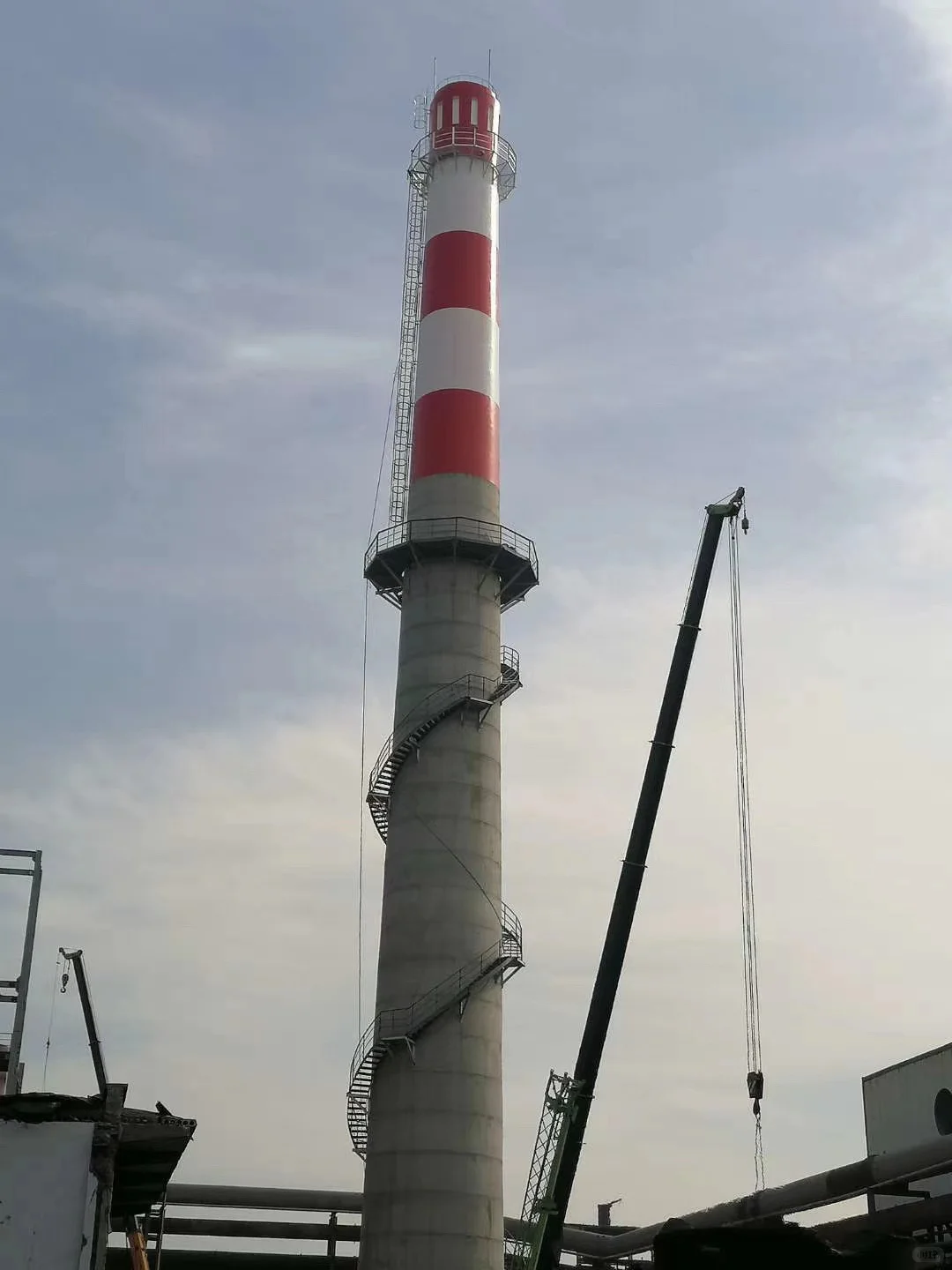 保定烟囱彩绘美化工程助力城市文化传承与景