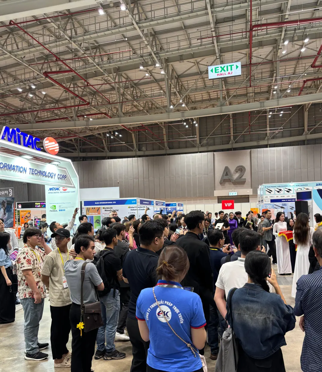 ICT COMM2025开展第一天现场掠影