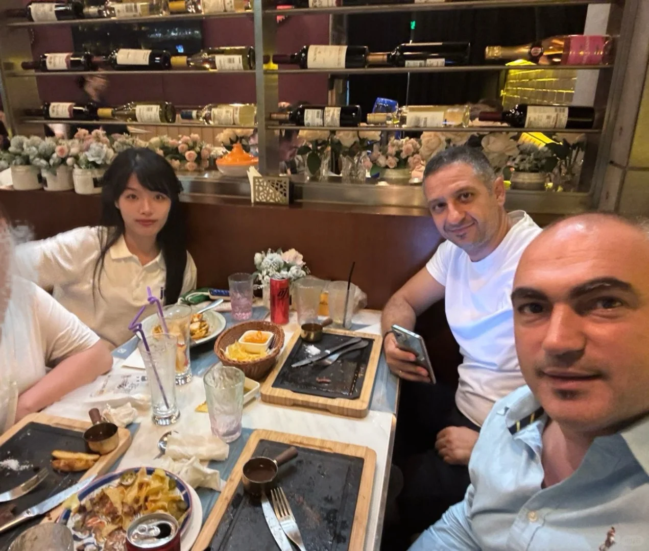 翻译工作结束老板奖励400大洋！