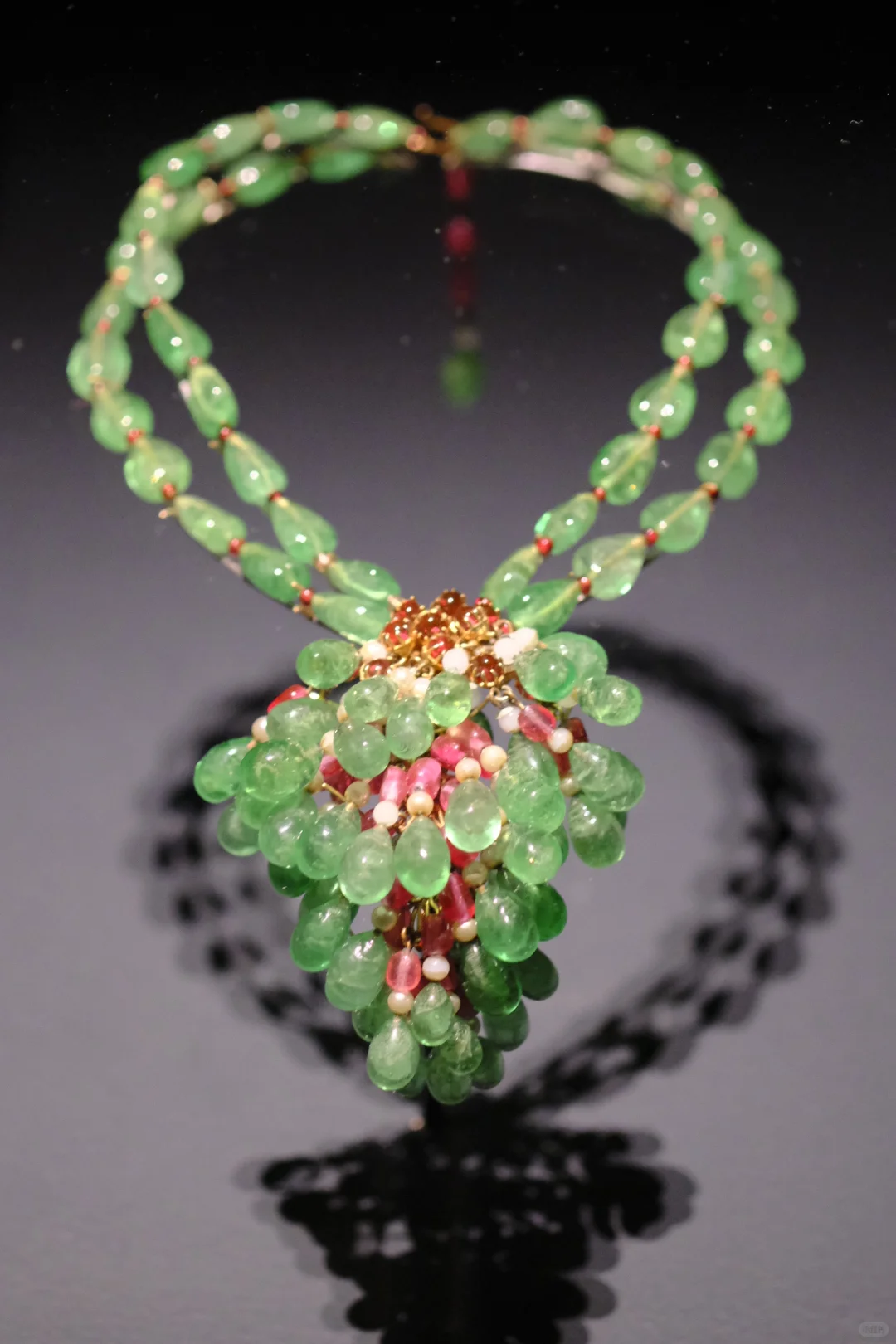 没有老佛爷？豪华香奈儿时尚宣言大展开幕