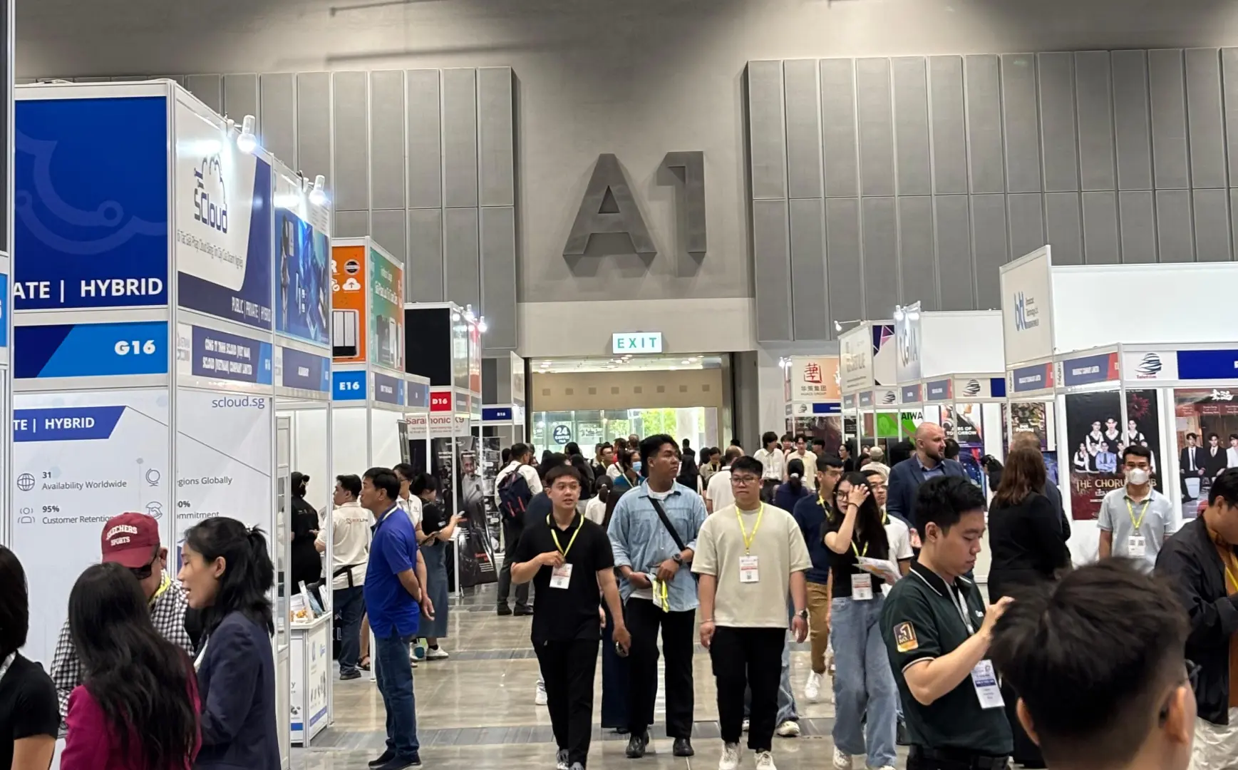 ICT COMM2025开展第一天现场掠影