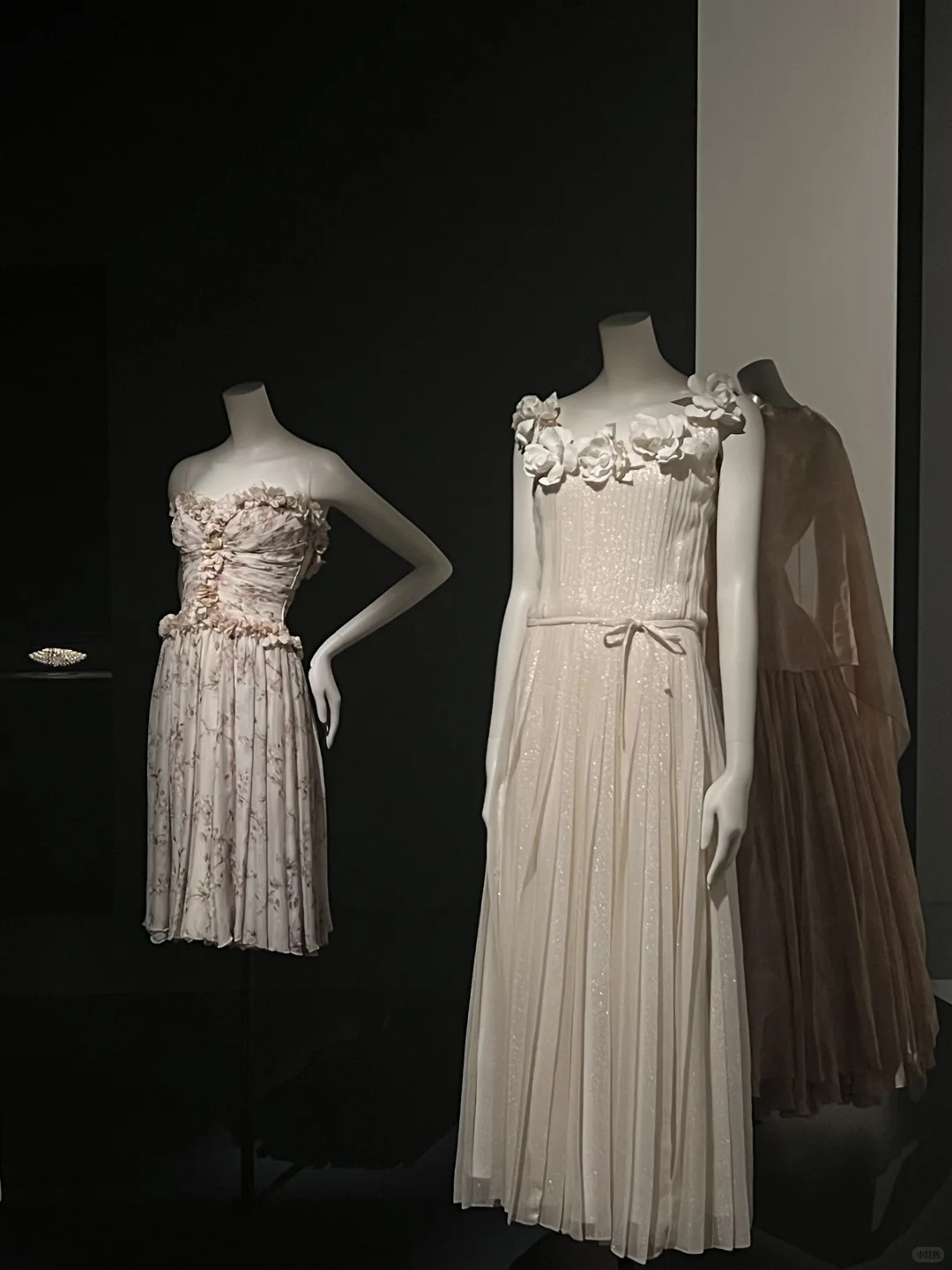 没有老佛爷？豪华香奈儿时尚宣言大展开幕