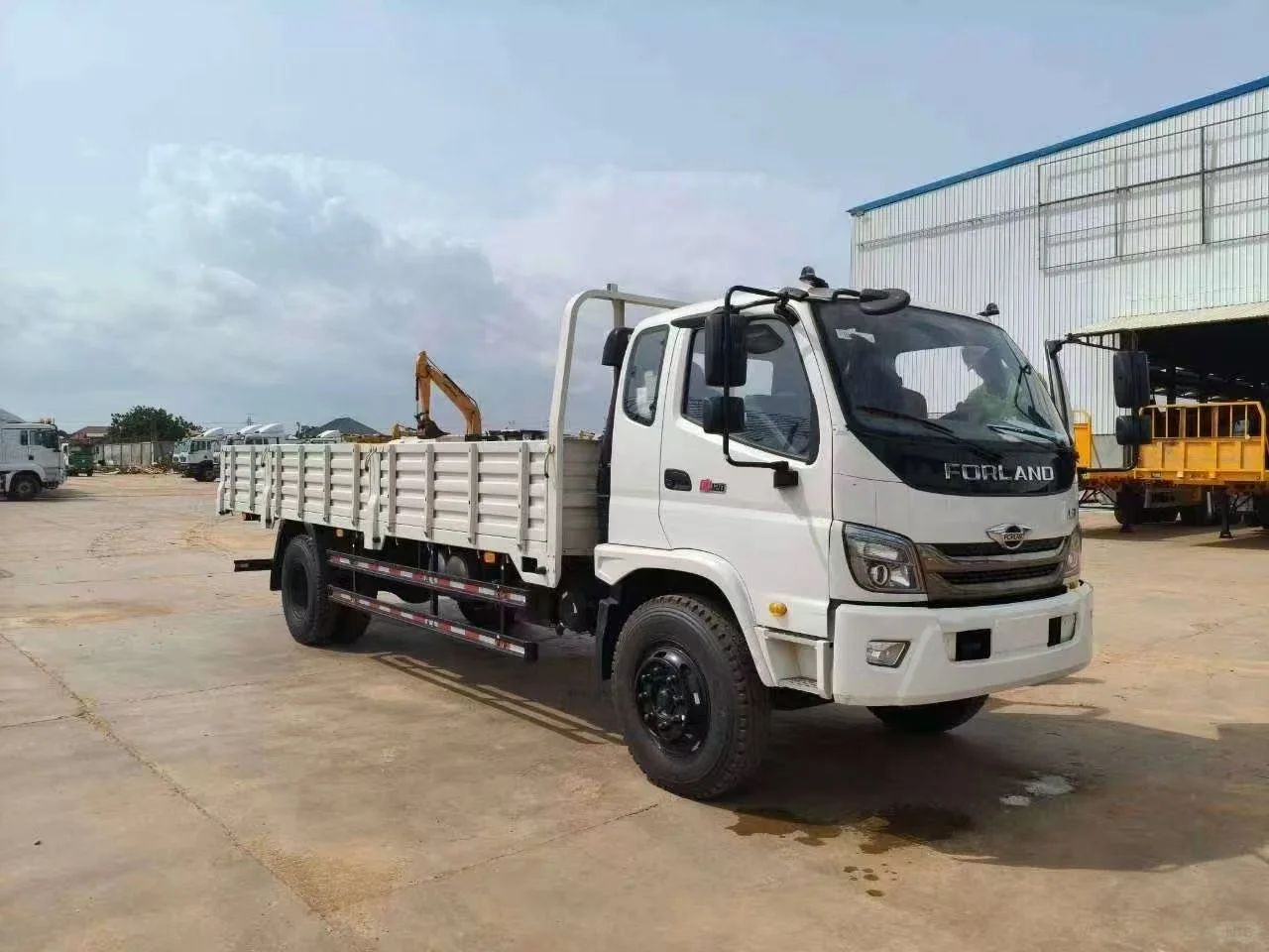 加纳本地供应各种工程机械和配件！