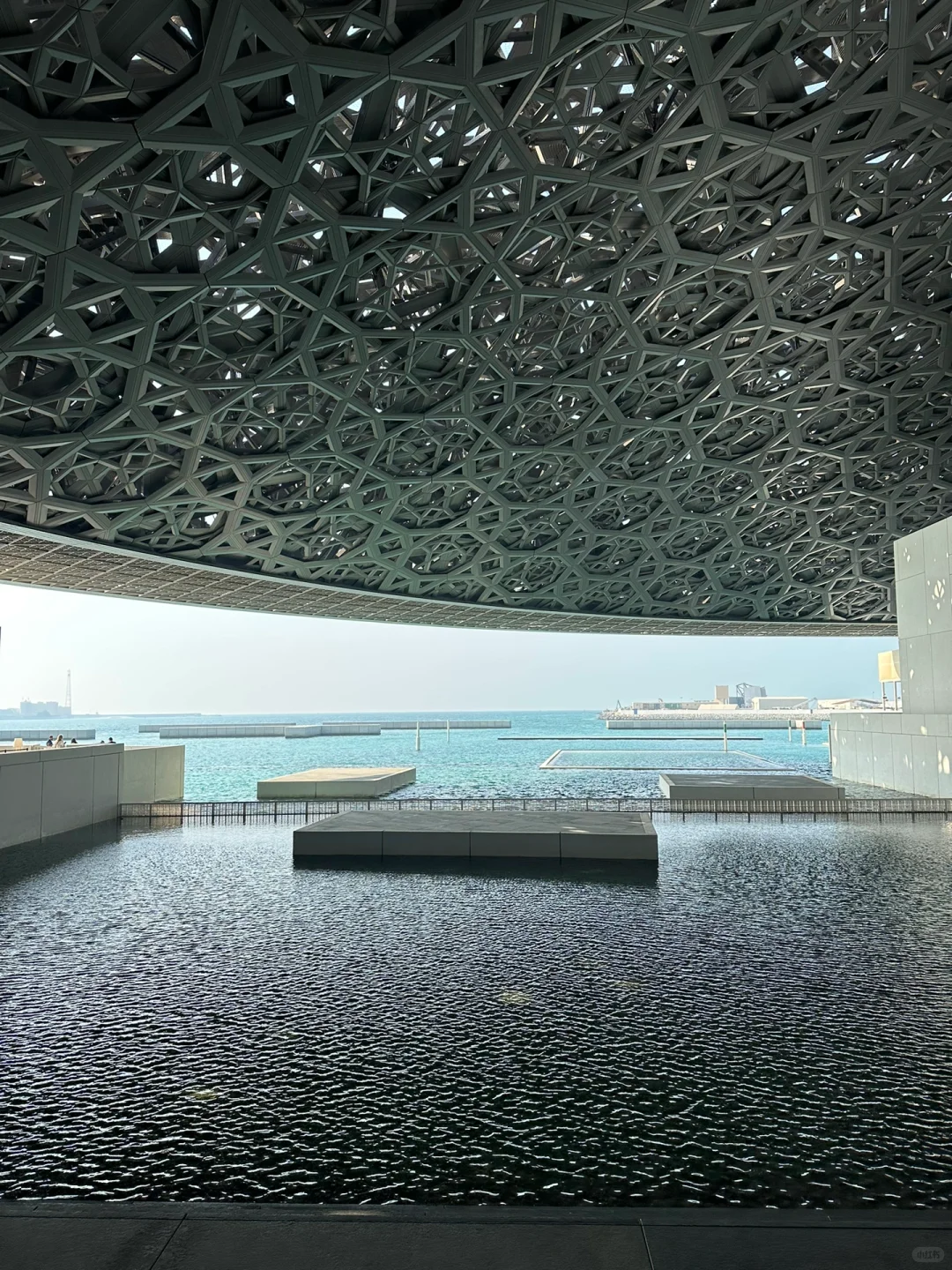 阿布扎比｜海上卢浮宫导览APP