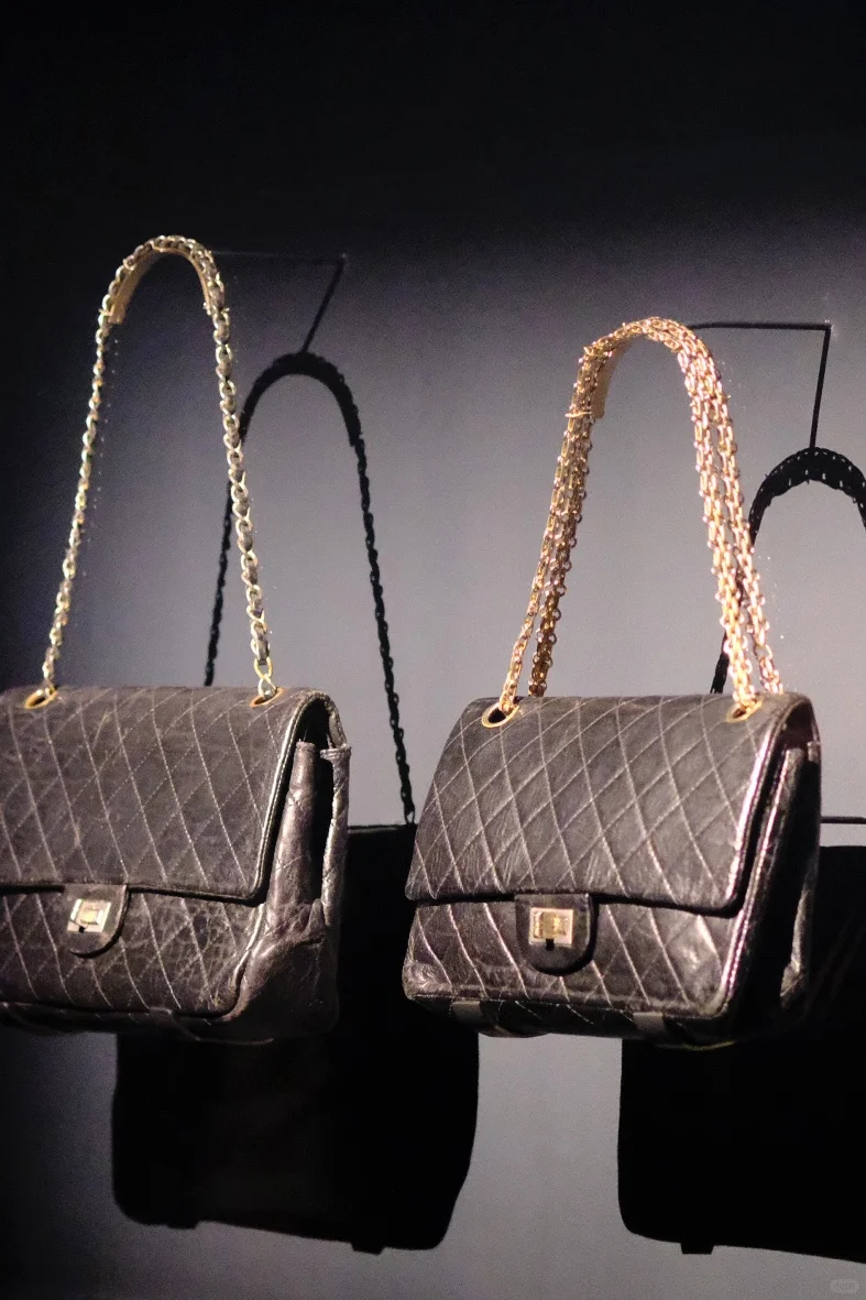 没有老佛爷？豪华香奈儿时尚宣言大展开幕