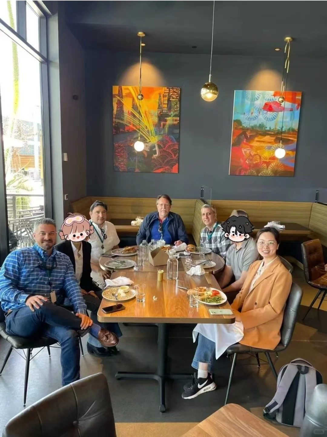 接待外贸客户都聊什么才不尴尬？