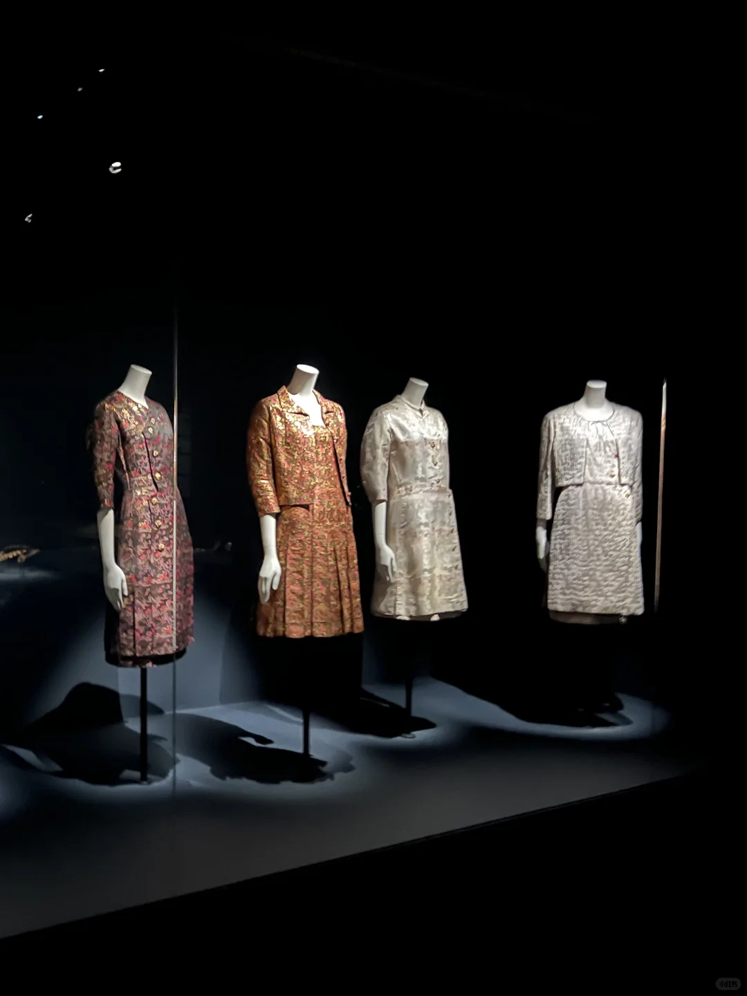 没有老佛爷？豪华香奈儿时尚宣言大展开幕