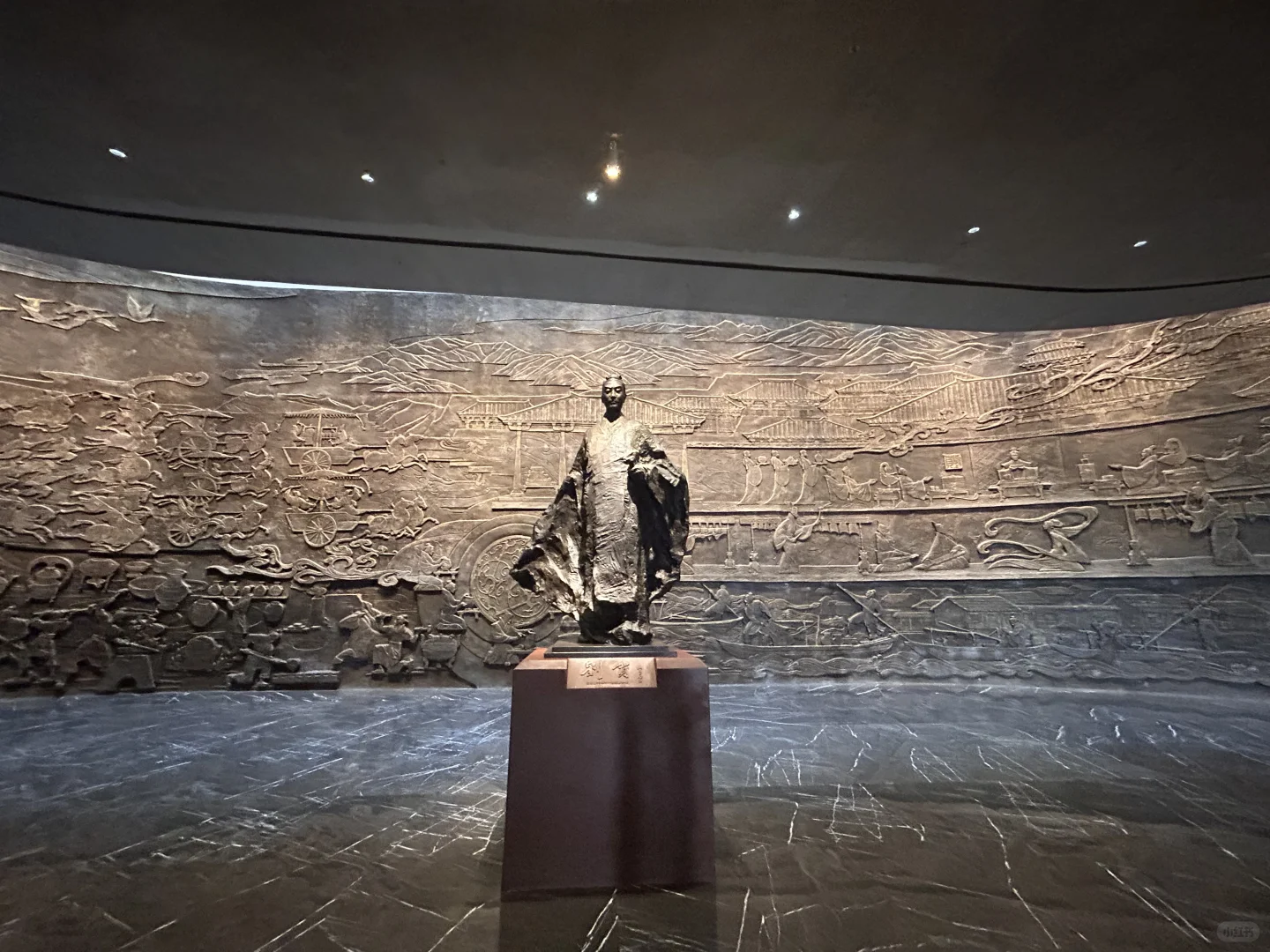 滕王阁出发去海昏侯博物馆往返+参观5h