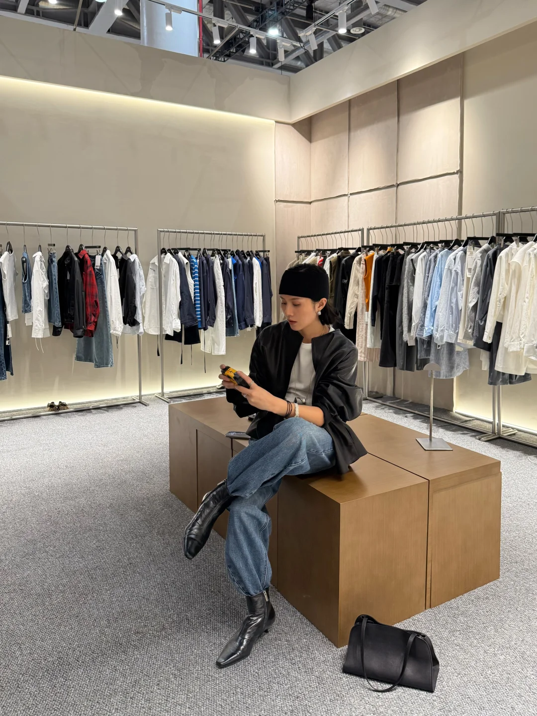服装老板娘｜在杭州办一场展