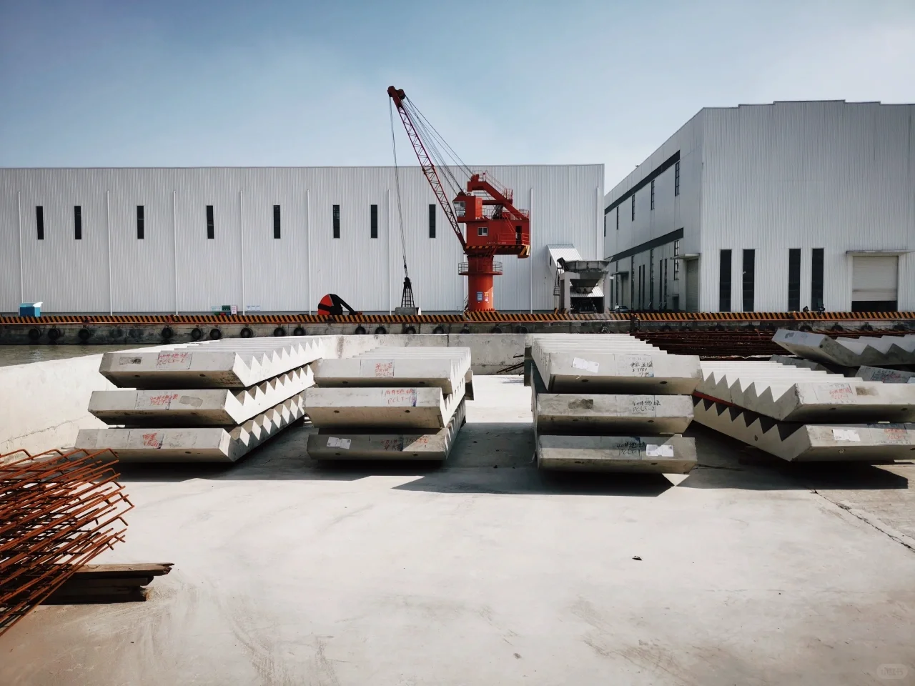 探访某企业PC预制装配工厂