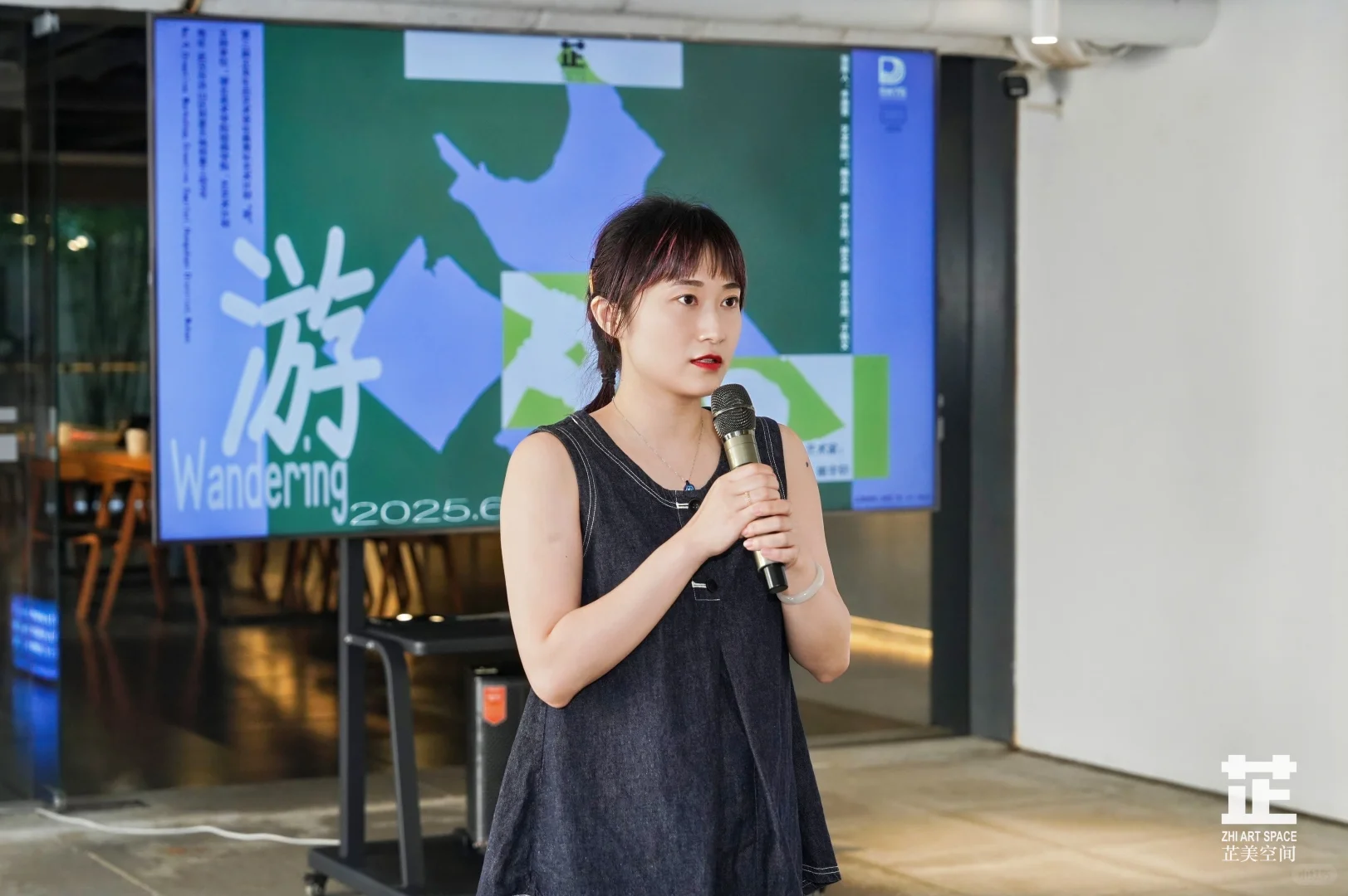 “游wandering ”青年艺术展开幕