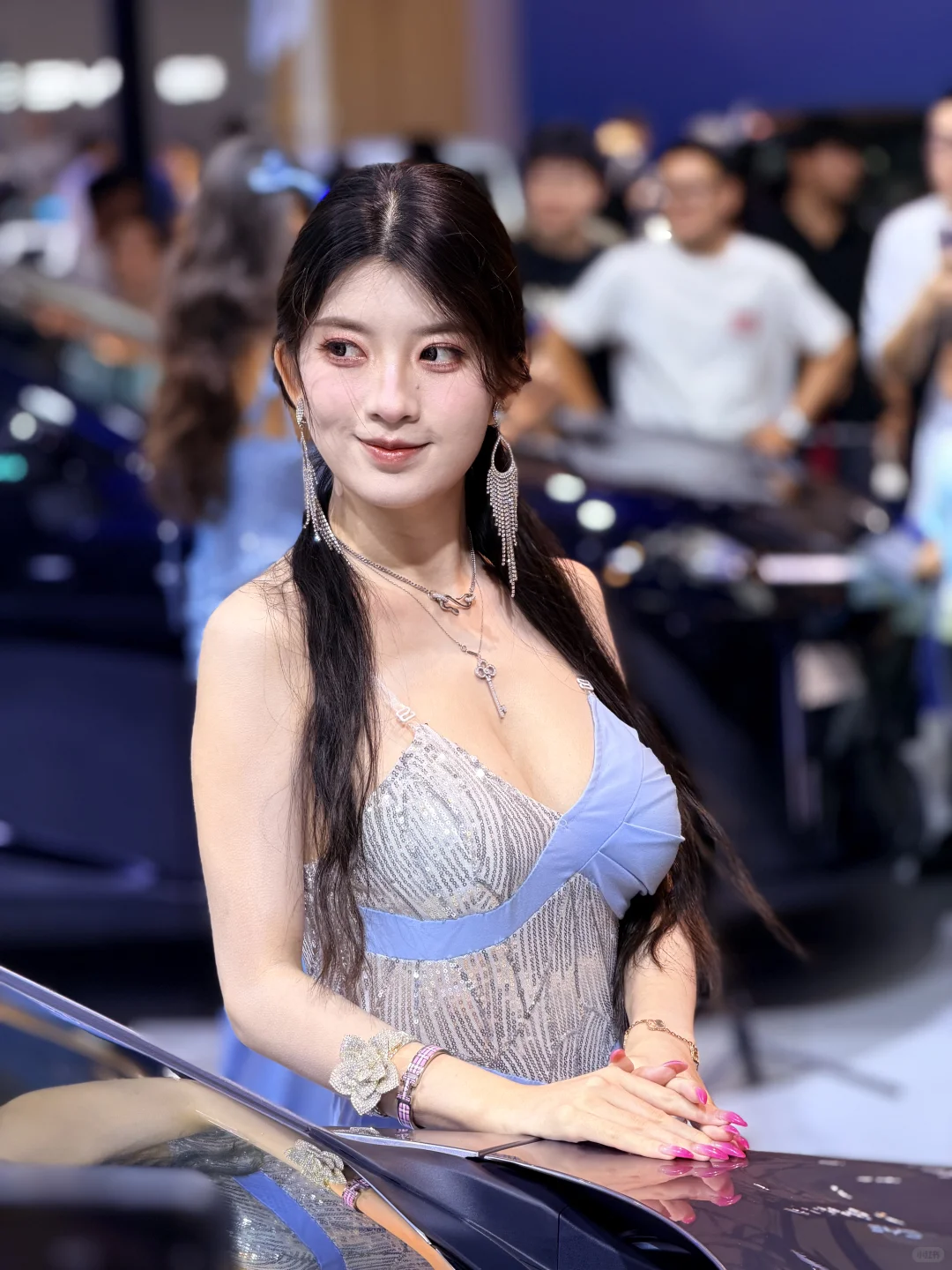 2025苏州十一国际车展美女如云，你喜欢哪个